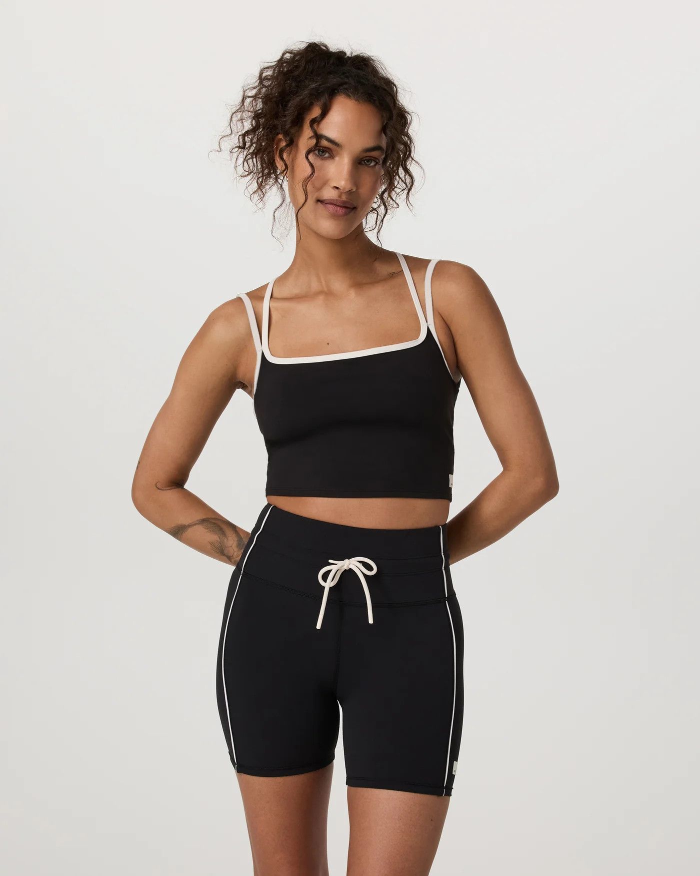 Daily Layered Tank – Women's Black Performance Top – Vuori | Vuori Clothing (US & Canada)