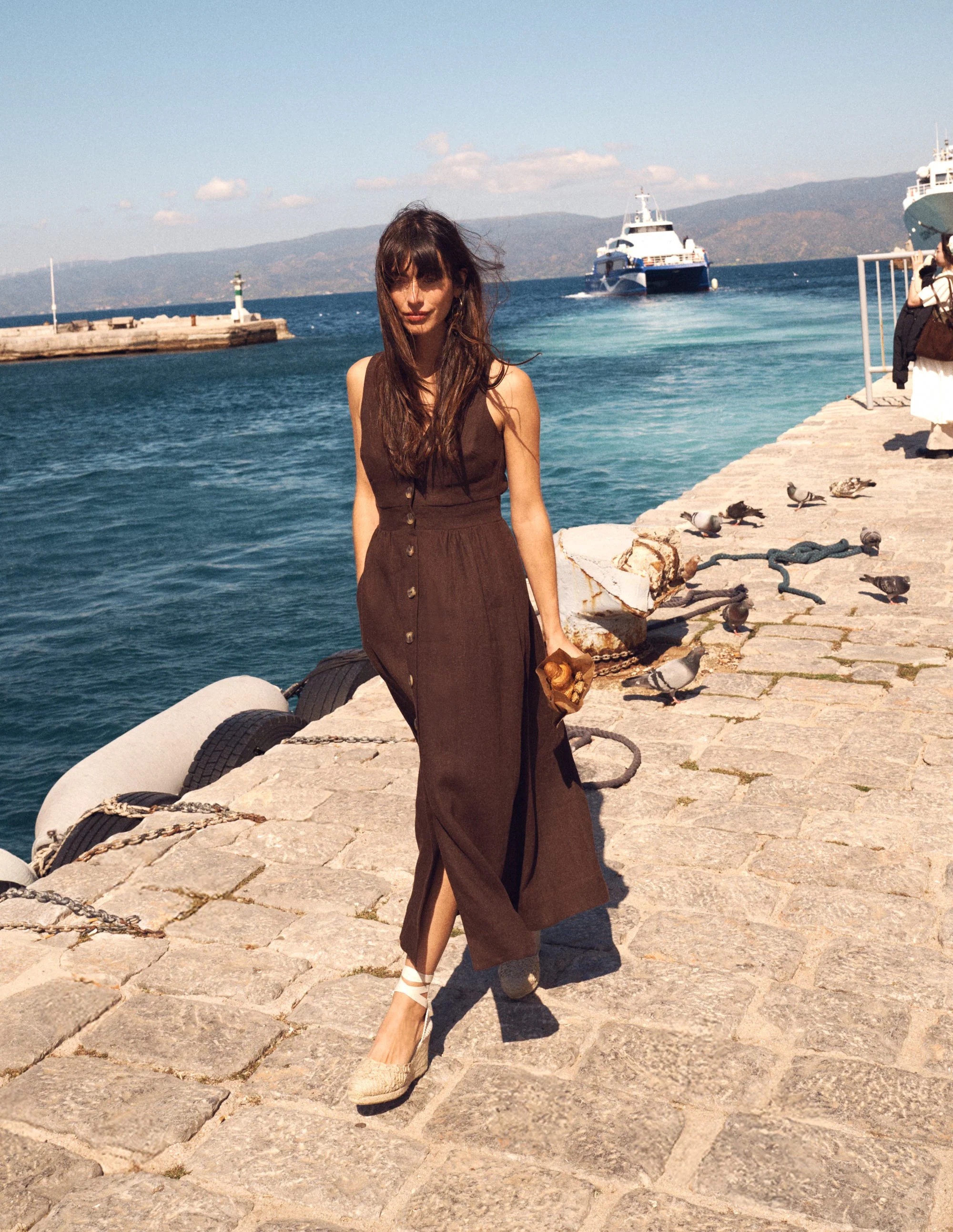 Catherine Button Linen Dress-Bitter Chocolate | Boden UK
