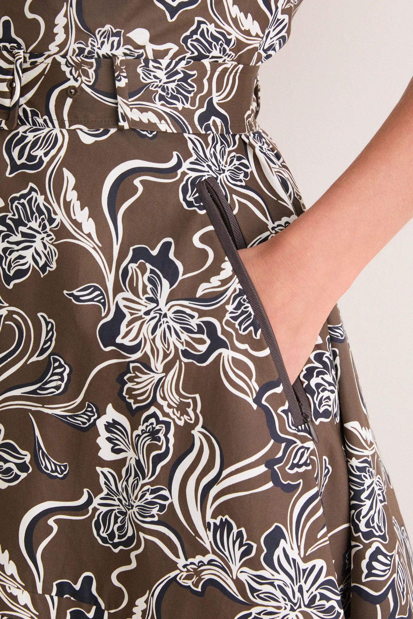 Taupe Floral Avalon Midi Dress | Tuckernuck (US)