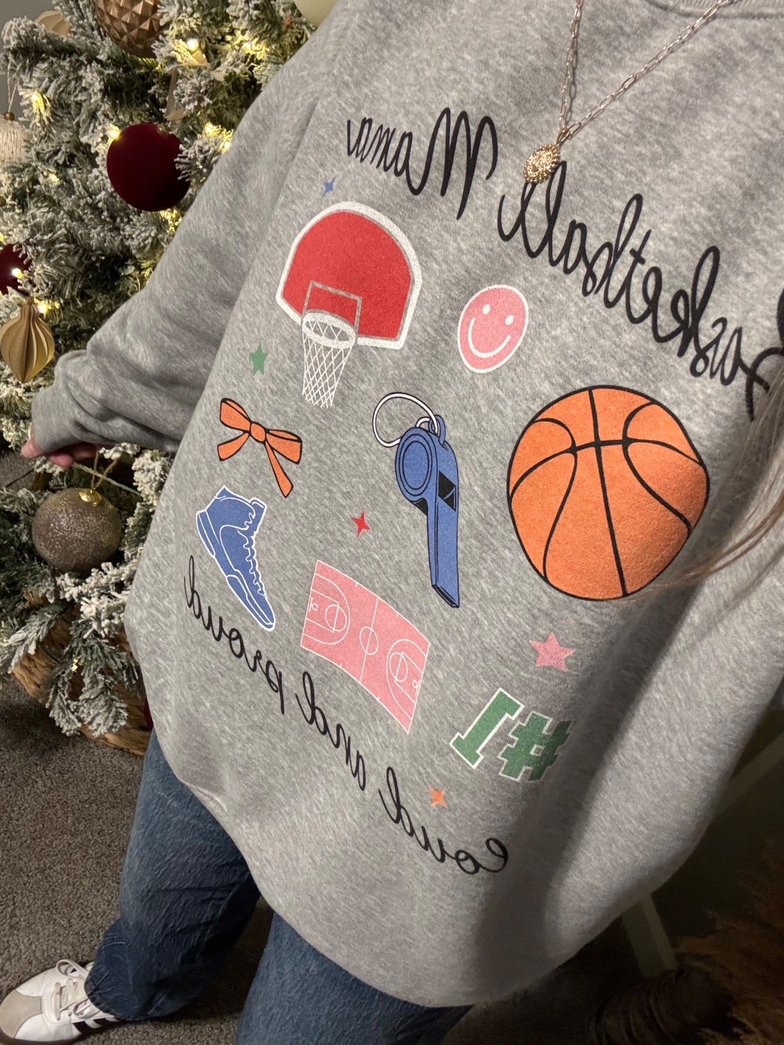 Basketball season 🏀  #ootd #pinklily #basketballmama 

#LTKFindsUnder50 #LTKdayinmylife #LTKmomlife