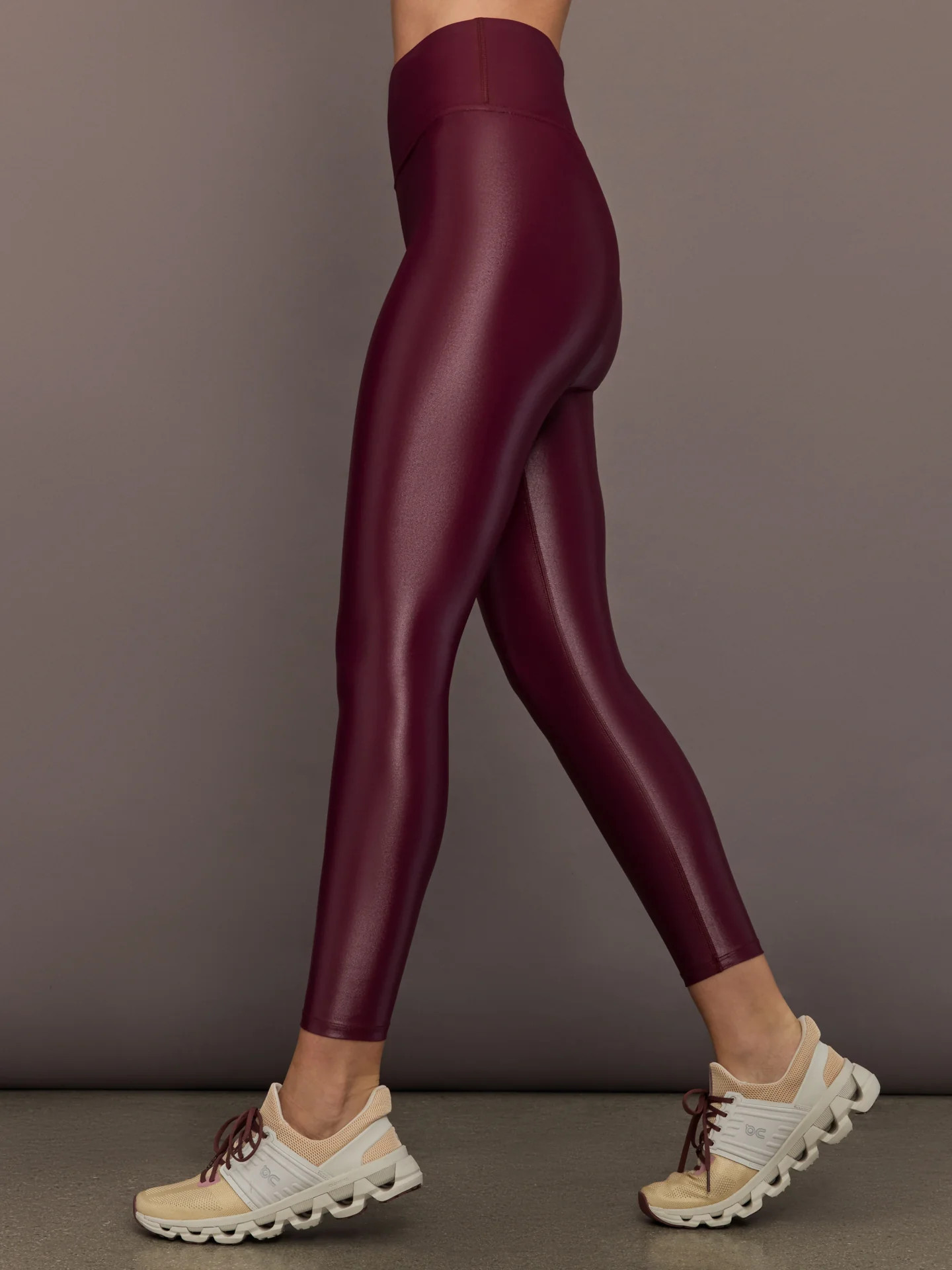 High Rise 7/8 Legging in Takara Shine - Fig | Carbon38