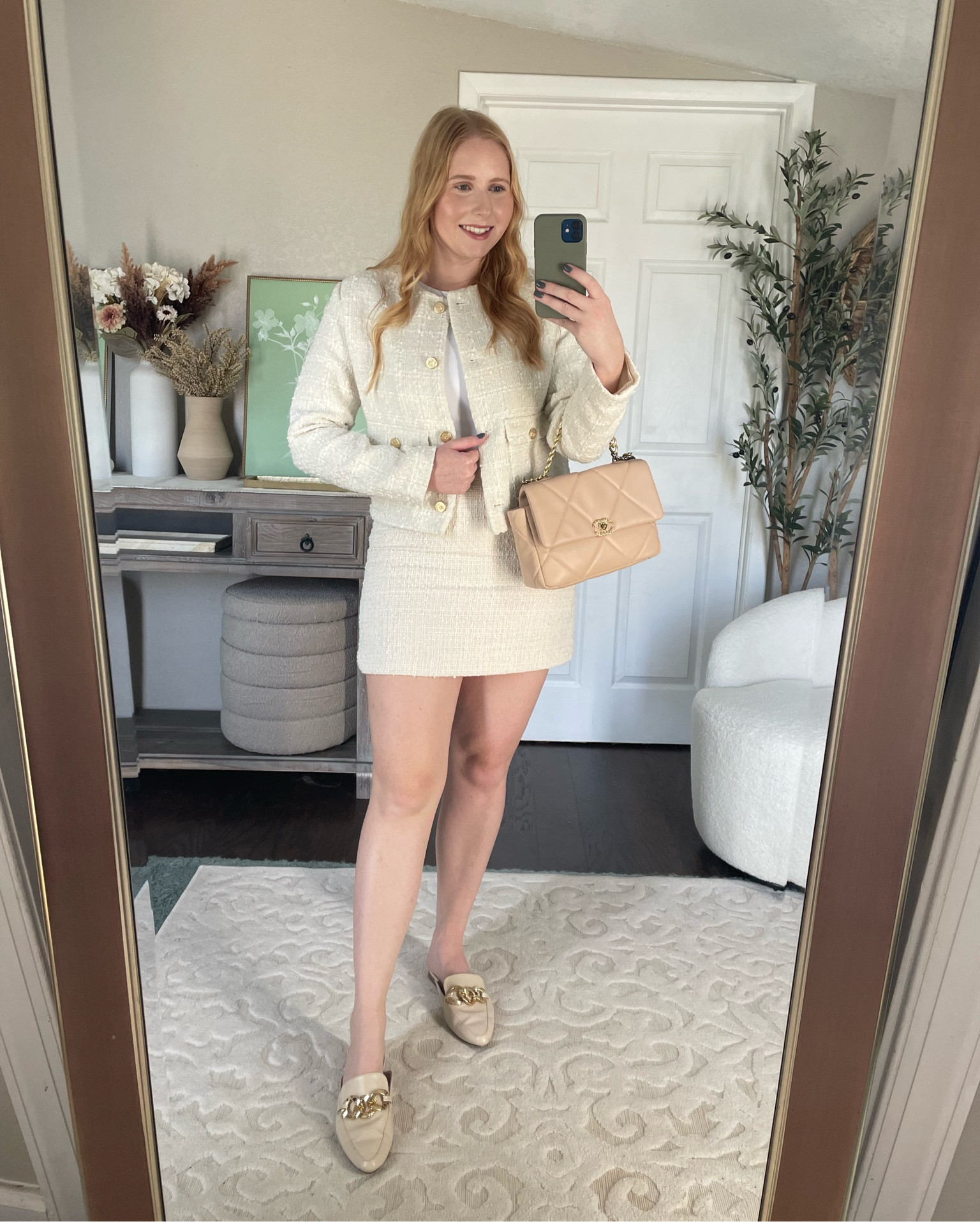 Collarless Tweed Jacket - size medium - with a white boucle mini skirt, size 12 

#LTKSale #LTKSeasonal #LTKmidsize