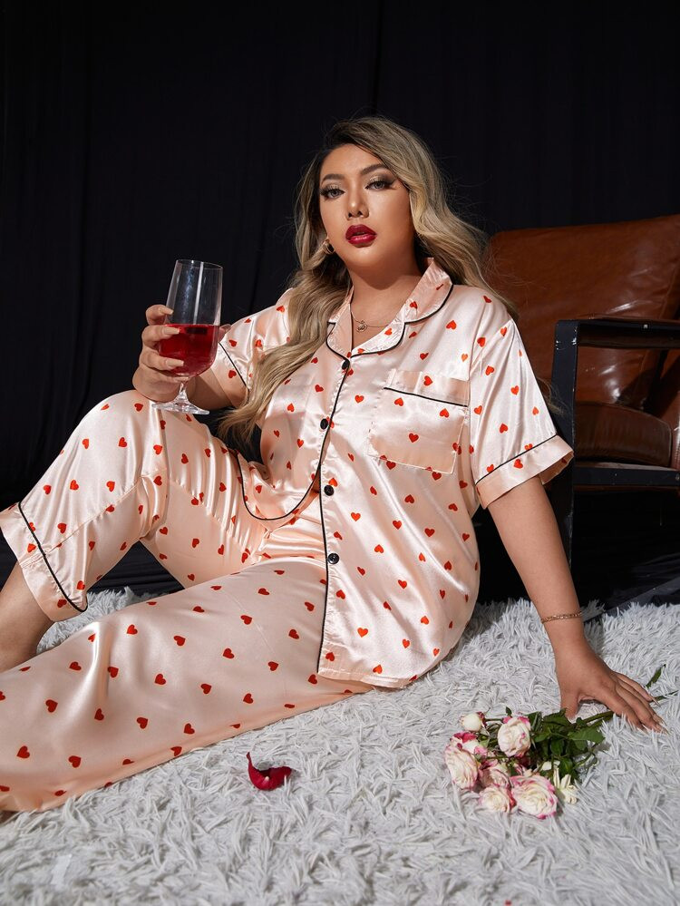 Plus Heart Print Contrast Piping Satin PJ Set | SHEIN