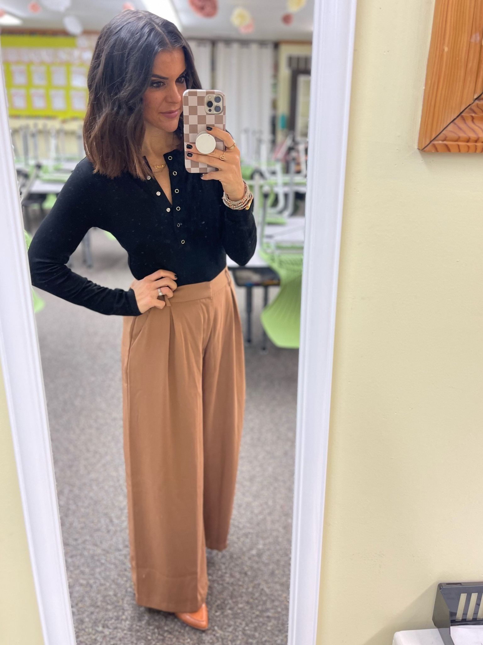 Today’s classroom #ootd

Head to toe Amazon! 
Sized up to a M in this bodysuit for my torso. 
Pants- size small
Amazon mules- Tts 

#LTKstyletip #LTKunder50 #LTKunder100