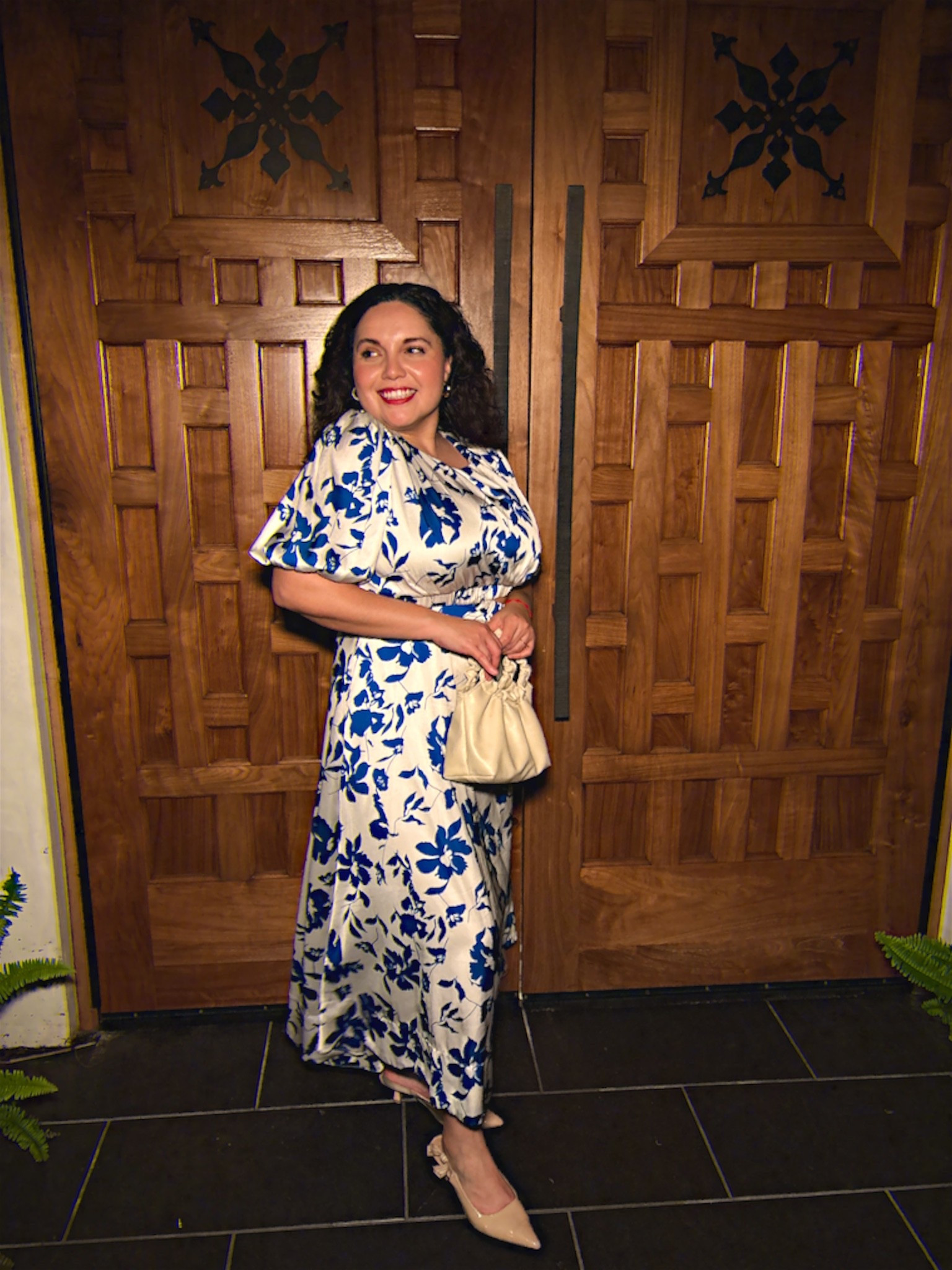 Birthday girl outfit, locked in. 🎂 I knew the moment I put this on that it was the dress. Blue florals, flutter sleeves, kitten heels this is what 35 looks like🫶

Dress is from Petal & Pup in XL


#BirthdayOutfit #BirthdayGirl #35thBirthday #PetalAndPup #MidiDress #FloralDress #LTKStyleTip #LTKMidsize #LTKFindsUnder100 #MidsizeFashion #MidsizeStyle #StyleOver30 #ThisIs30Something #LifeWithCeeAlejandra #GRWM

#LTKMidsize #LTKootd #LTKdayinmylife