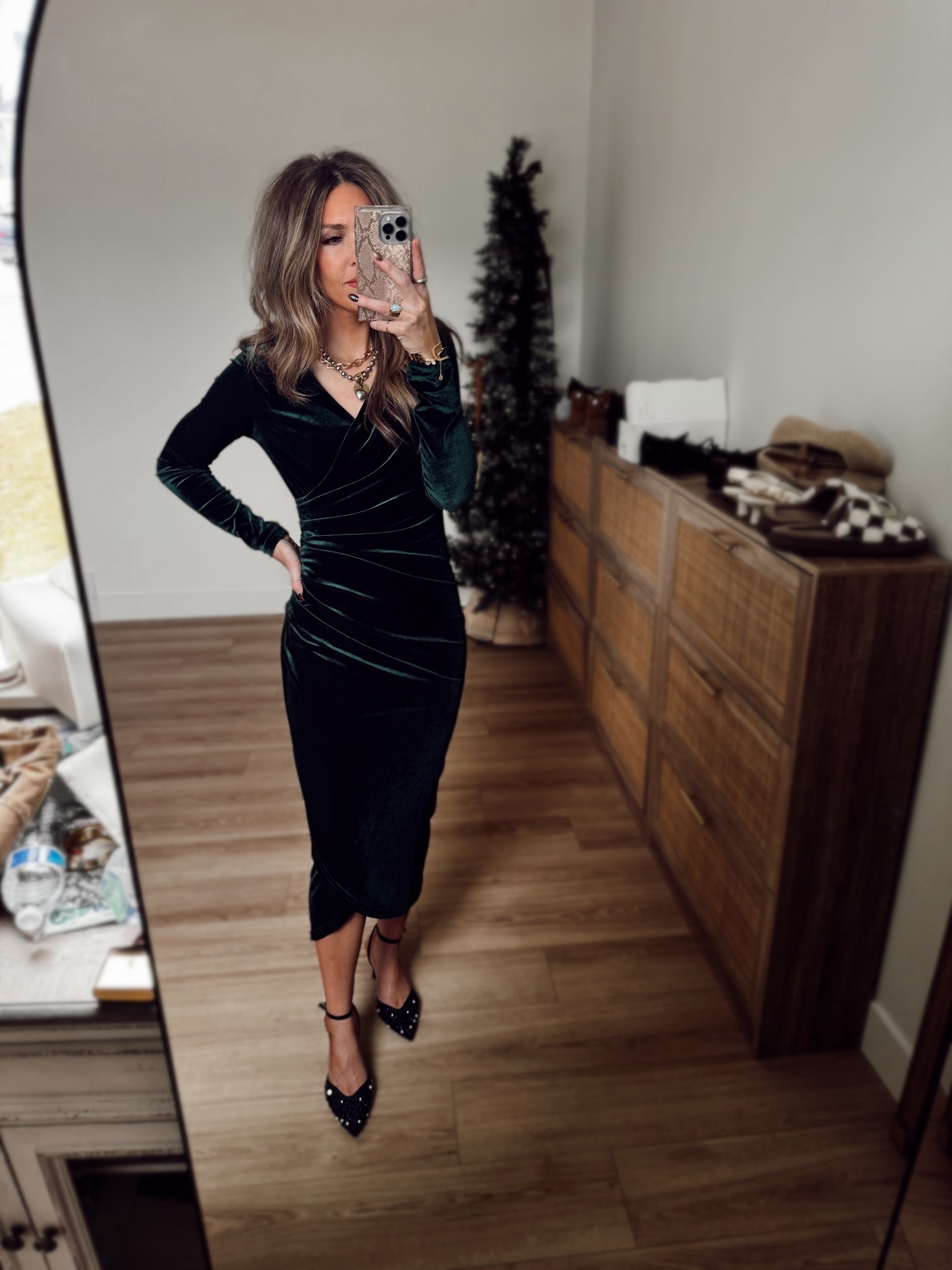 Stunning holiday Cupshe dress!! Use code BBS15 for 15% off on orders $70+!!! @cupshe 

#LTKSaleAlert #LTKHoliday #LTKSeasonal