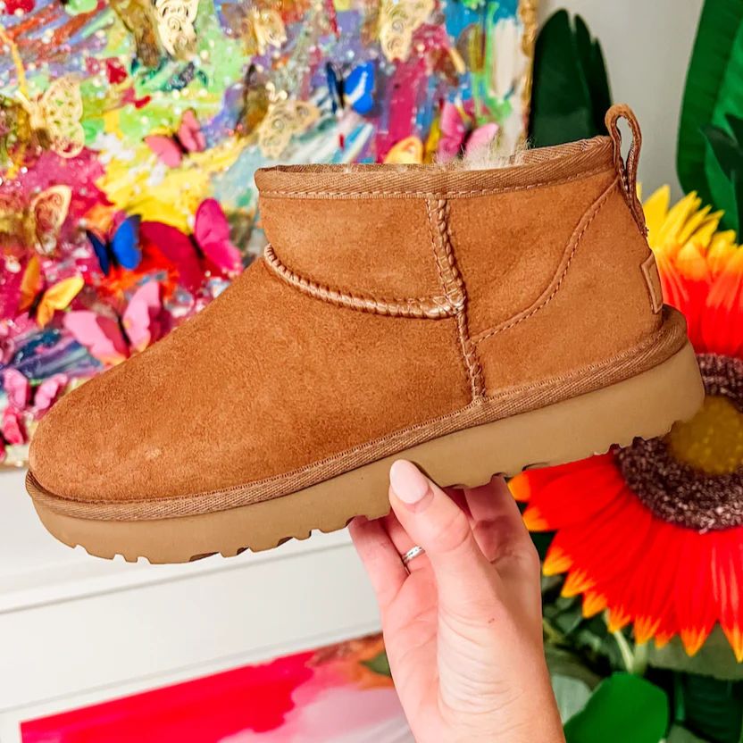 UGG W Classic Ultra Mini Boot - Chestnut | Southern Roots