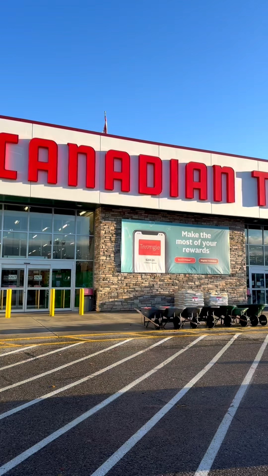 *HIGH SELL OUT CHANCE* Canadian tire always sells out of their best Christmas decor early so make sure to grab what you like before it goes! Ralph Lauren Christmas, Pottery Barn Christmas

#LTKSeasonal #LTKHoliday #LTKGiftGuide