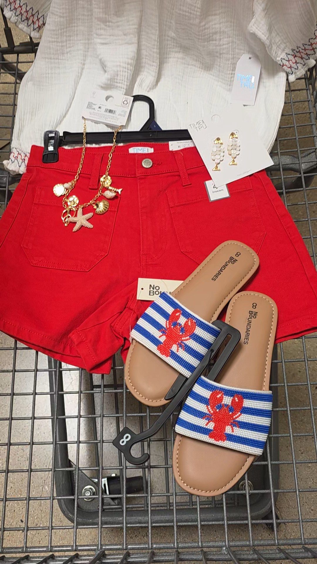 Outfit idea

#LTKSeasonal #LTKOver40 #LTKMidsize