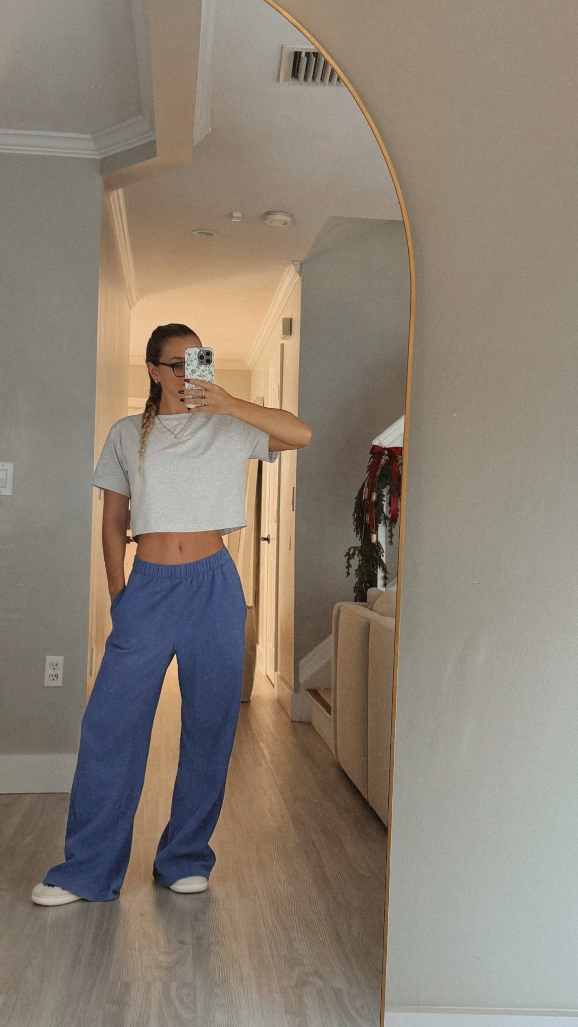 The best sweatpants ever

#LTKHoliday #LTKGiftGuide #LTKFindsUnder50