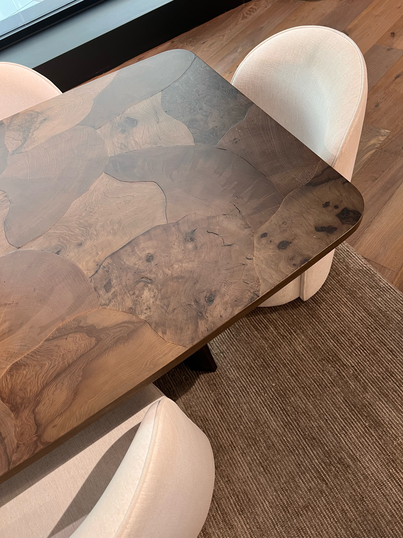 Organic Modern / Transitional Dining room

Oversized dining table, dark wood, white dining chairs, barrel back, linen, performance, neutral decor 

#LTKstyletip #LTKhome