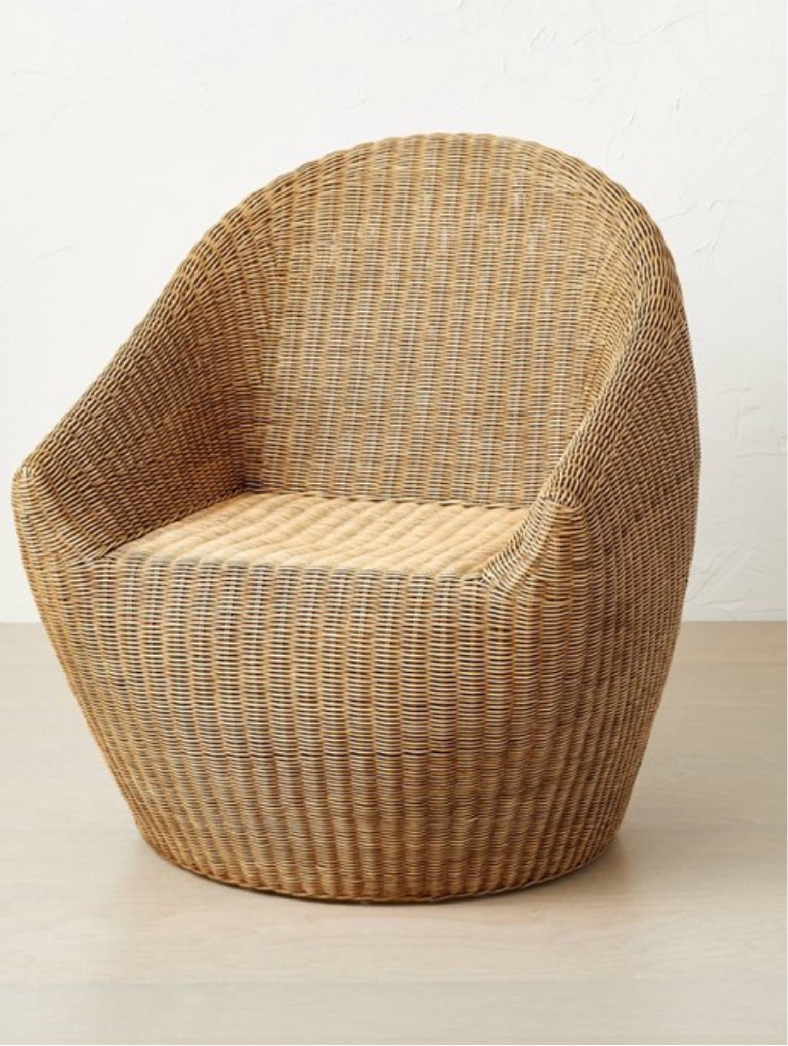 Wicker accent chair

#LTKhome #LTKsalealert