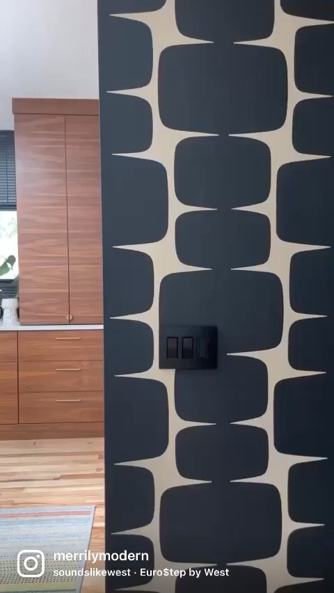 Now you see it! Now you don’t.  Tools are used to camouflage the wall plate on my wallpaper wall 🤩


#LTKhome #LTKstyletip #LTKunder100