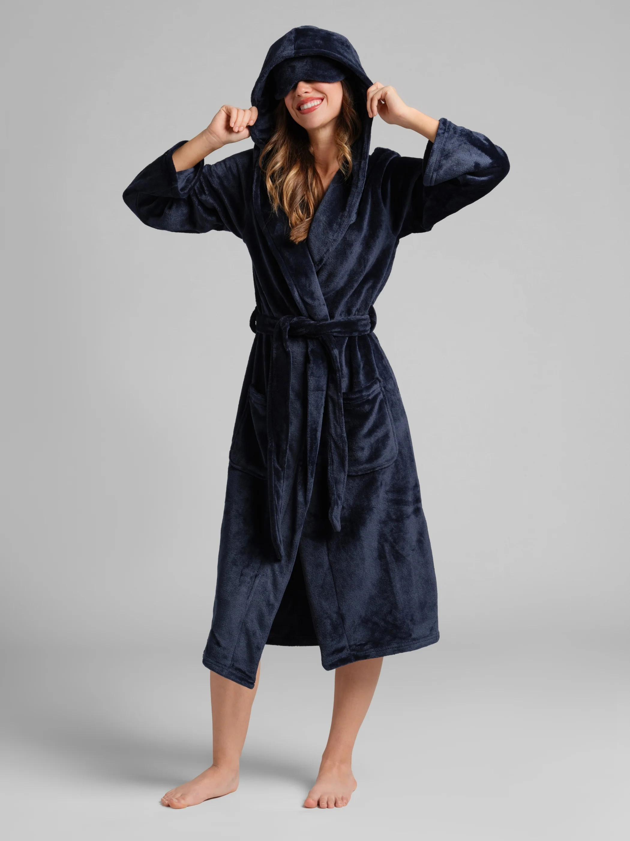 Comfrt Do Not Disturb Dreamdayâ¢ Plush Robe | Navy | M/L | Comfrt
