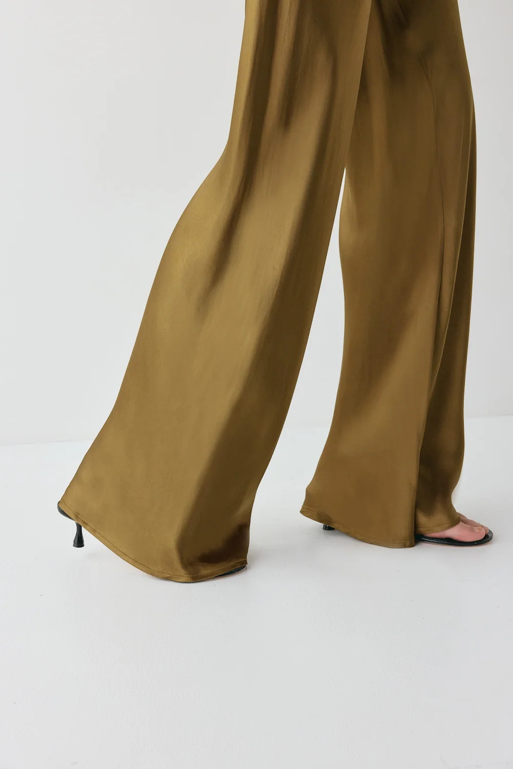 Rae Satin Pants Copper | VRG Grl