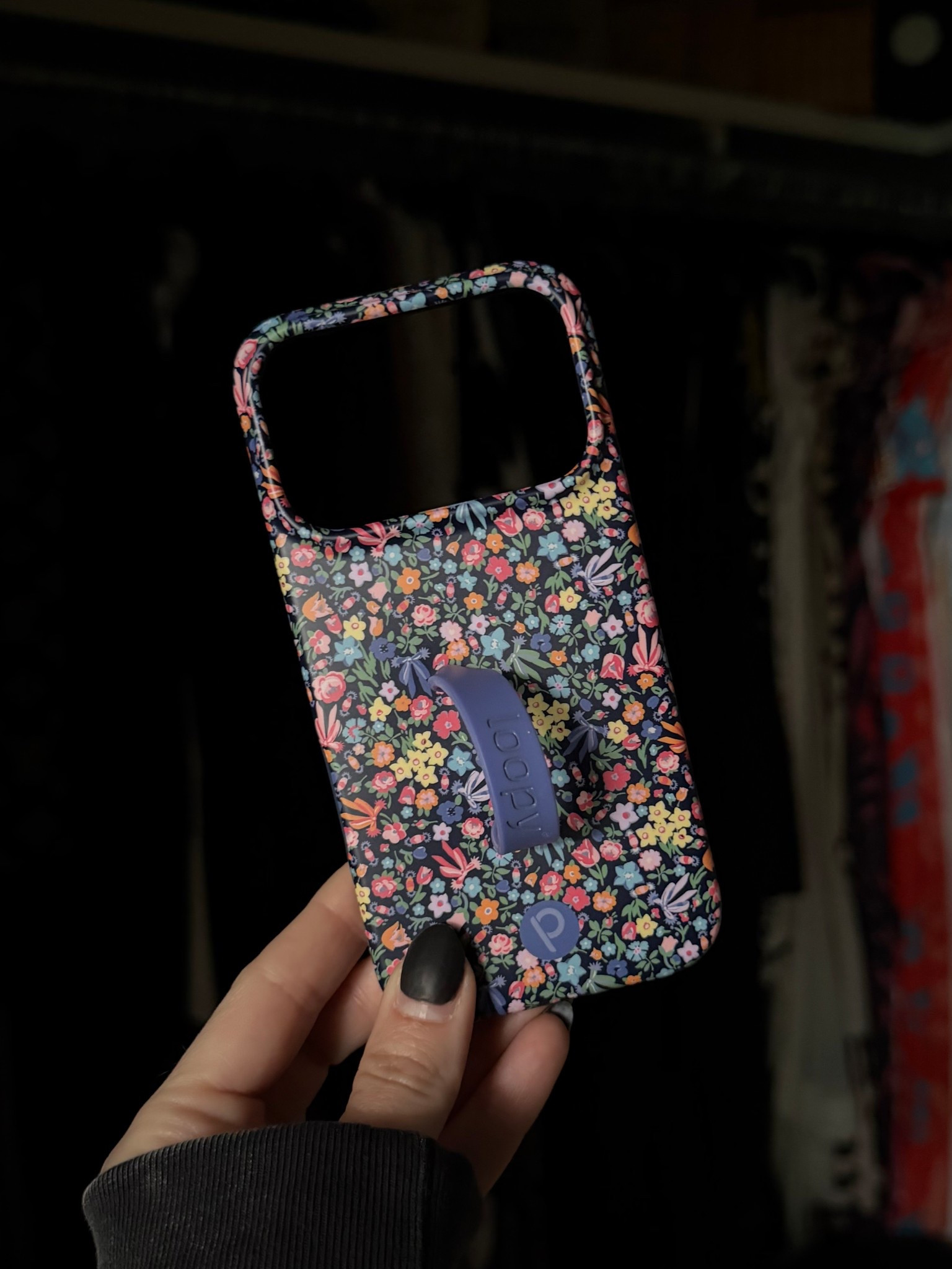 Got the prettiest new Loopy Case! Use code DTKAUSTIN for 10% off your entire order!