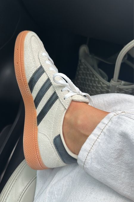 adidas spezial 🍂

autumn trainers | autumn outfits | staple looks | adidas trainer

#LTKeurope #LTKstyletip #LTKshoecrush