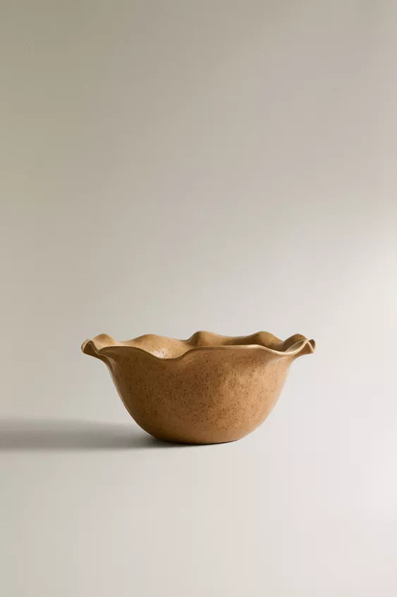 SCALLOPED TERRACOTTA SALAD BOWL | Zara US