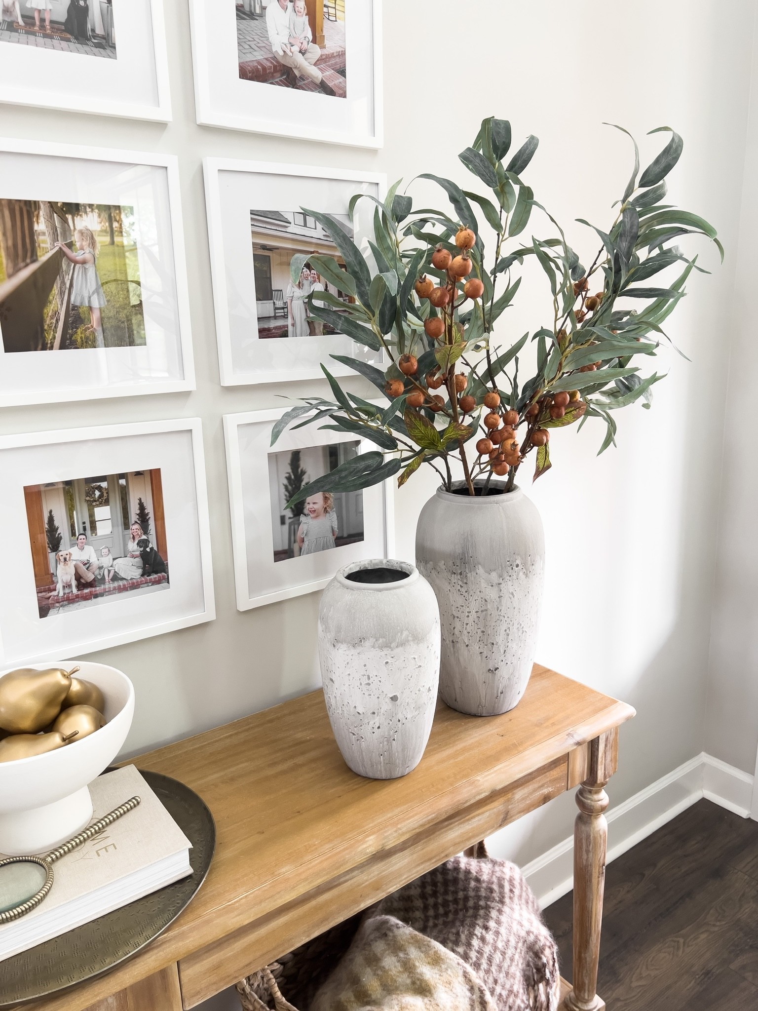 Fall Entryway Decor - fall decor - farmhouse decor - fall farmhouse - entryway 

#LTKhome #LTKSeasonal