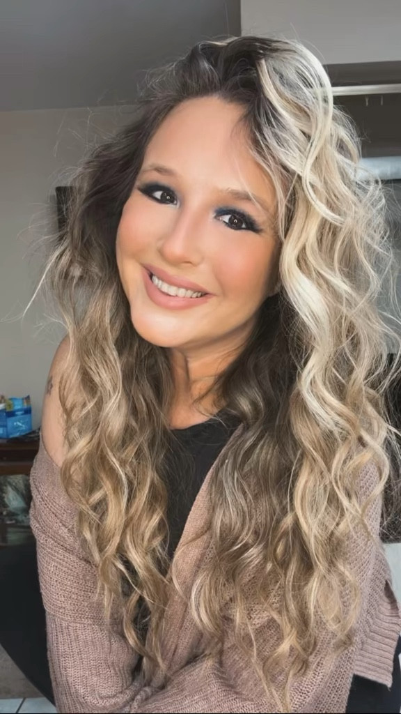 Curls for days with this curling wand! Shop the links for the wand and makeup used for my makeup look! 

#LTKGiftGuide #LTKBeauty