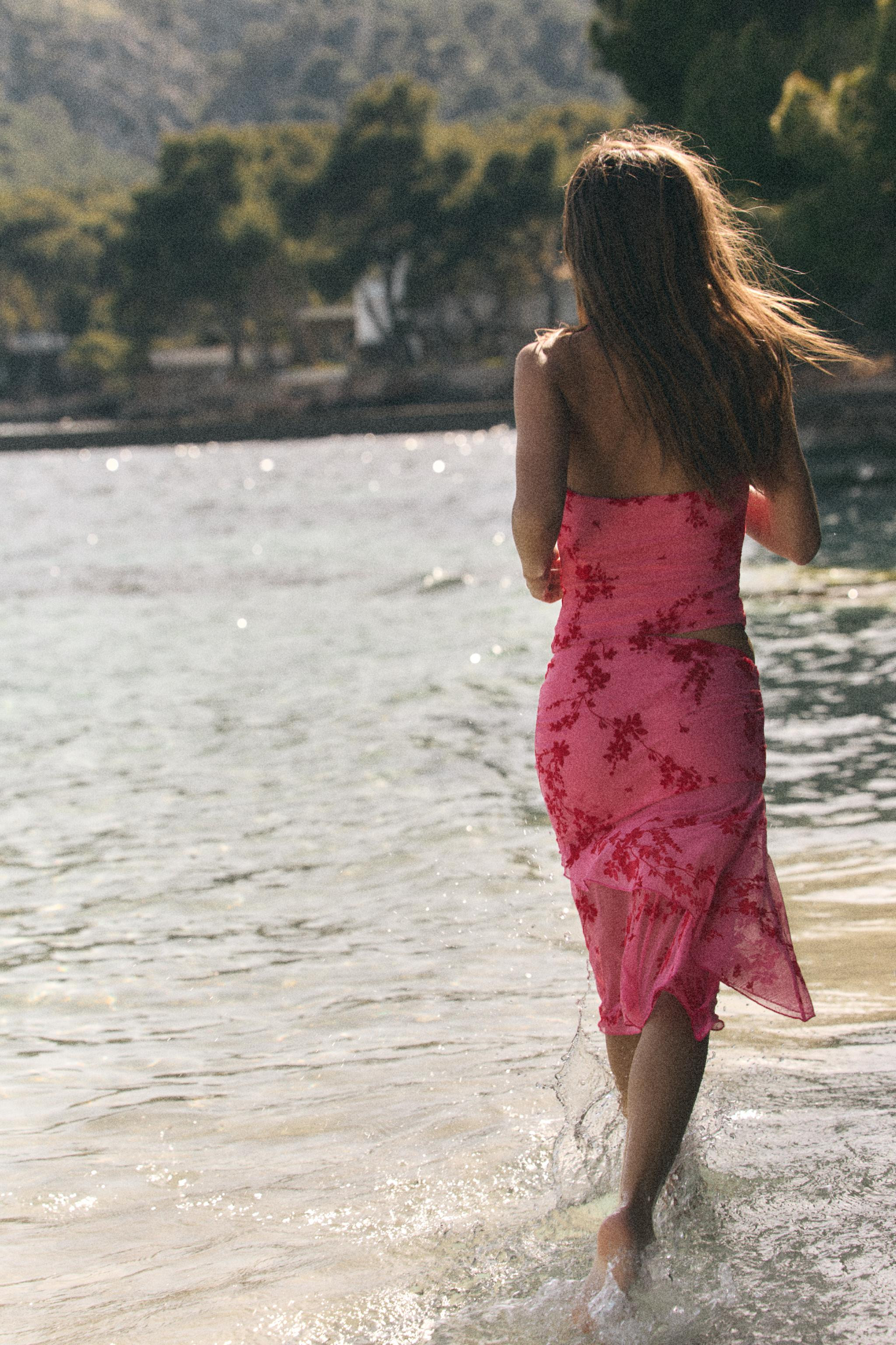 ASYMMETRIC FLOCKED TULLE MIDI SKIRT | Zara UK