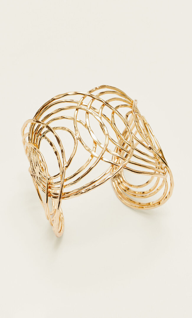 Set of 3 rigid natural-textured arm cuffs | Stradivarius (UK)