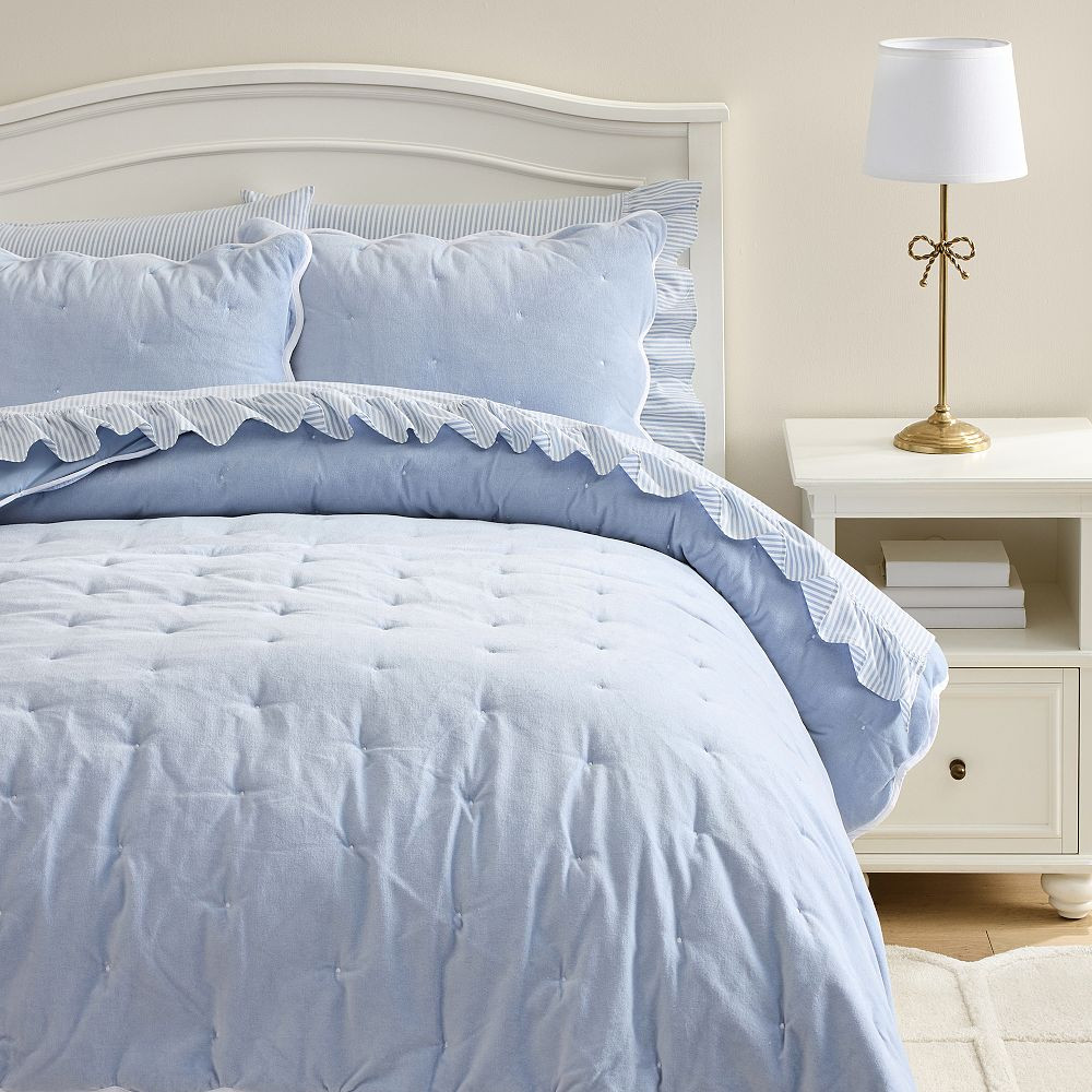 Sweet Velvet Scallop Quilt | Pottery Barn Teen