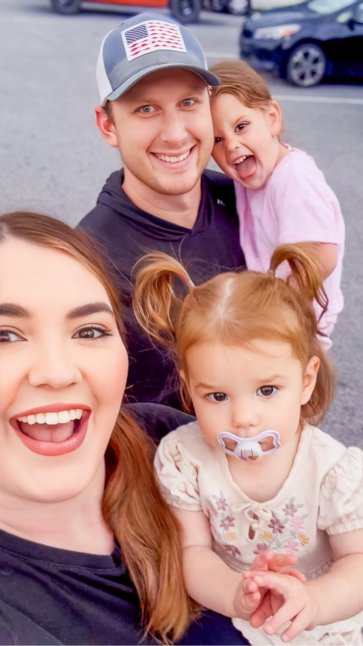 the workday doesn’t end at 5… and honestly, I wouldn’t want it to

while I really love my 9 to 5, being a mom is my favorite job

this is what our 5 to 9 looks like lately 🩷

#workingmom #momlife #wfhmom #dayinthelife #eveningroutine