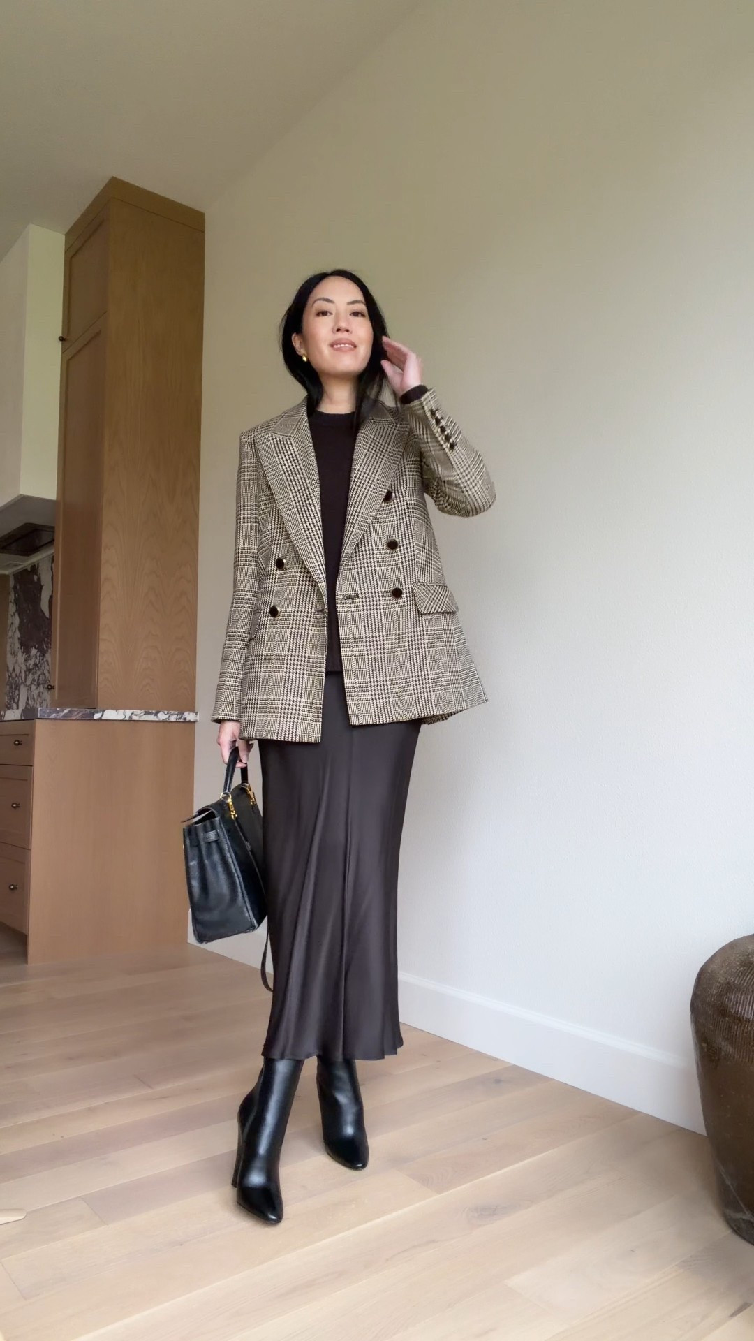 Plaid blazer on repeat! 

#LTKWorkwear #LTKgrwm #LTKootd