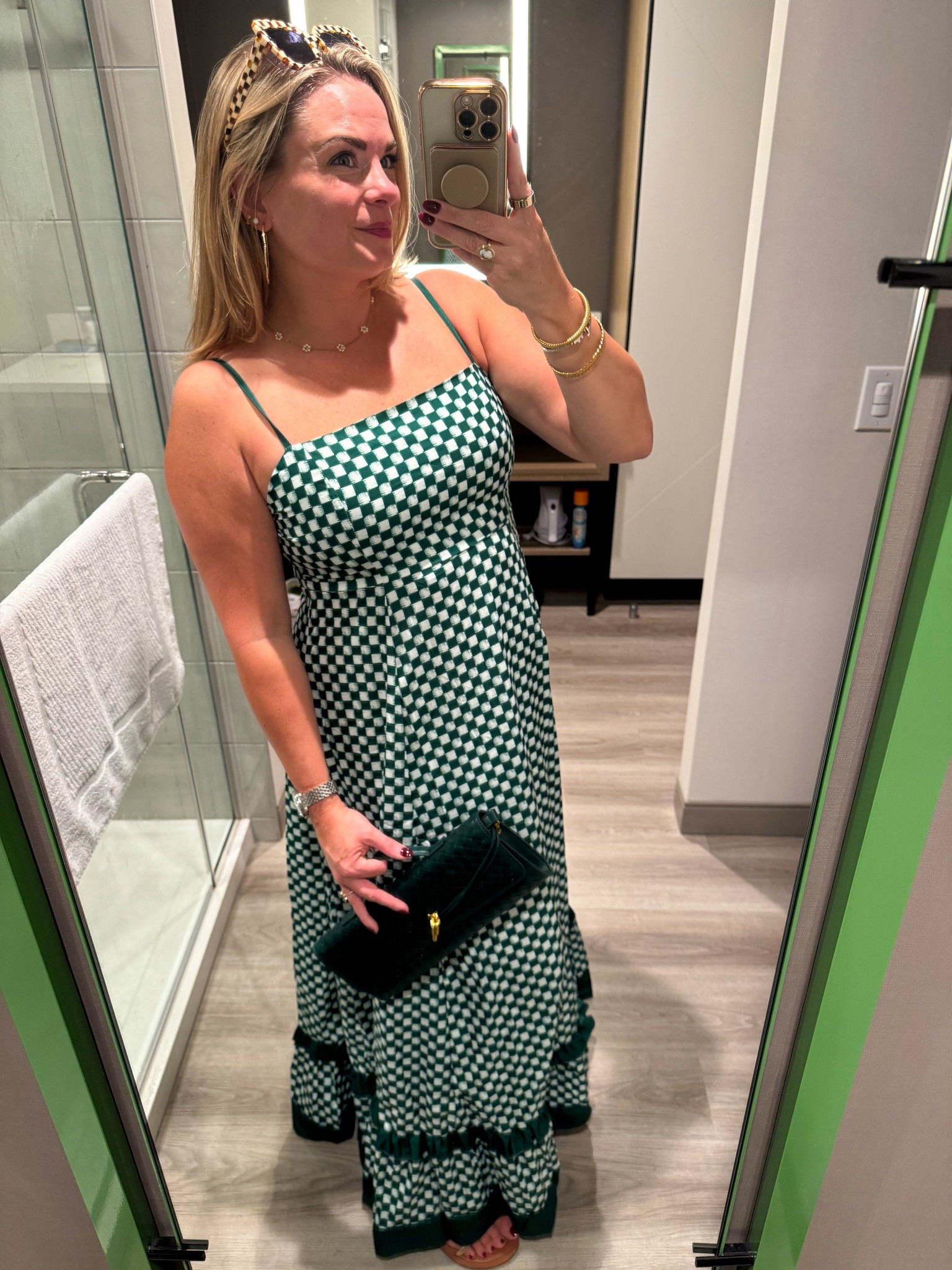 I’m living for checker print this fall, and this dress is perfection. The bag is a perfect BV dupe and the color is SO rich. 

#LTKStyleTip #LTKMidsize #LTKFindsUnder50