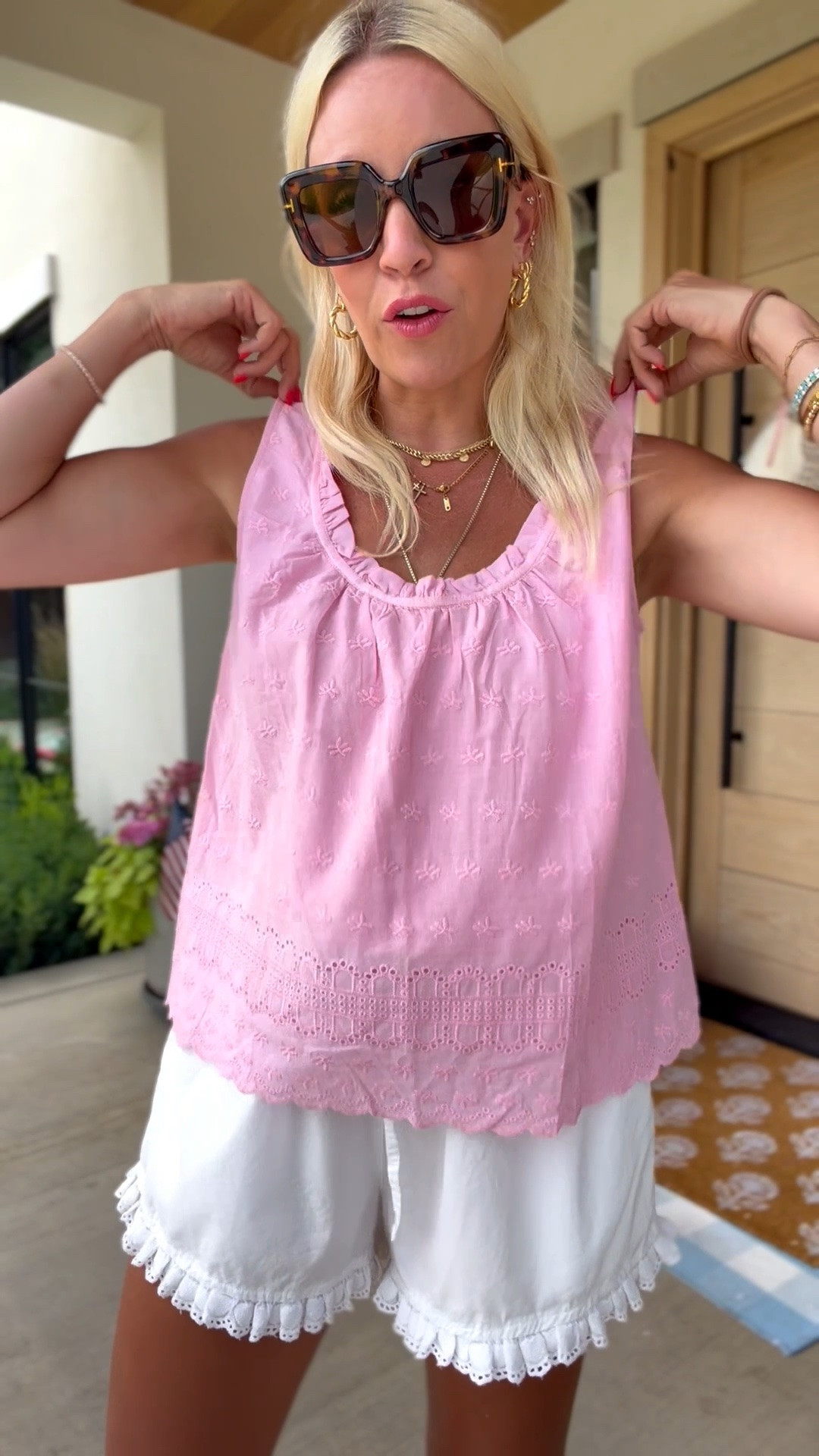 These tank tops are perfect to throw on in the summer! Size M. On sale for $19!

#LTKootd #LTKgrwm #LTKmomlife