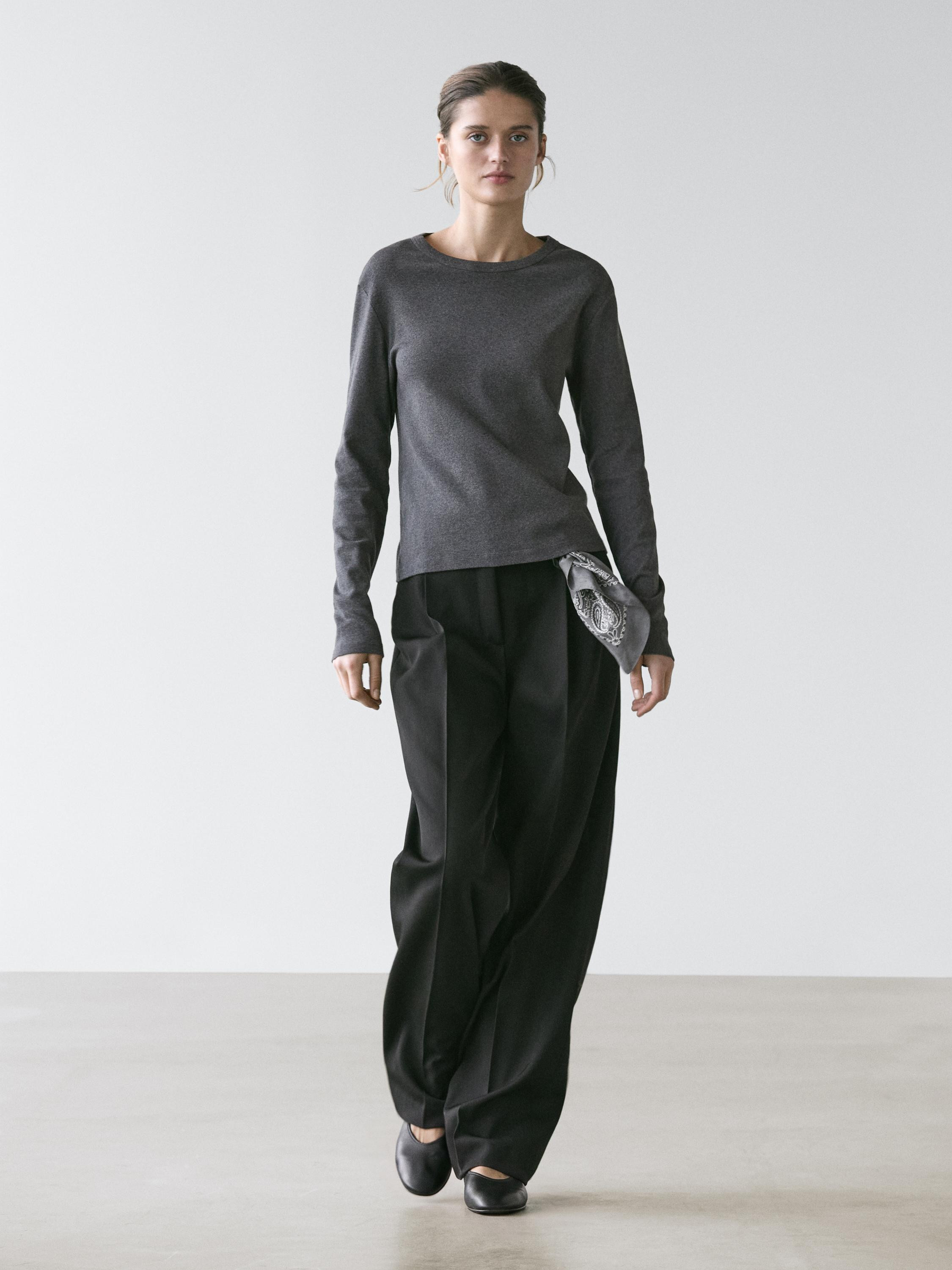 Langarmshirt mit Rippenstruktur und Melange-Effekt | Massimo Dutti DE