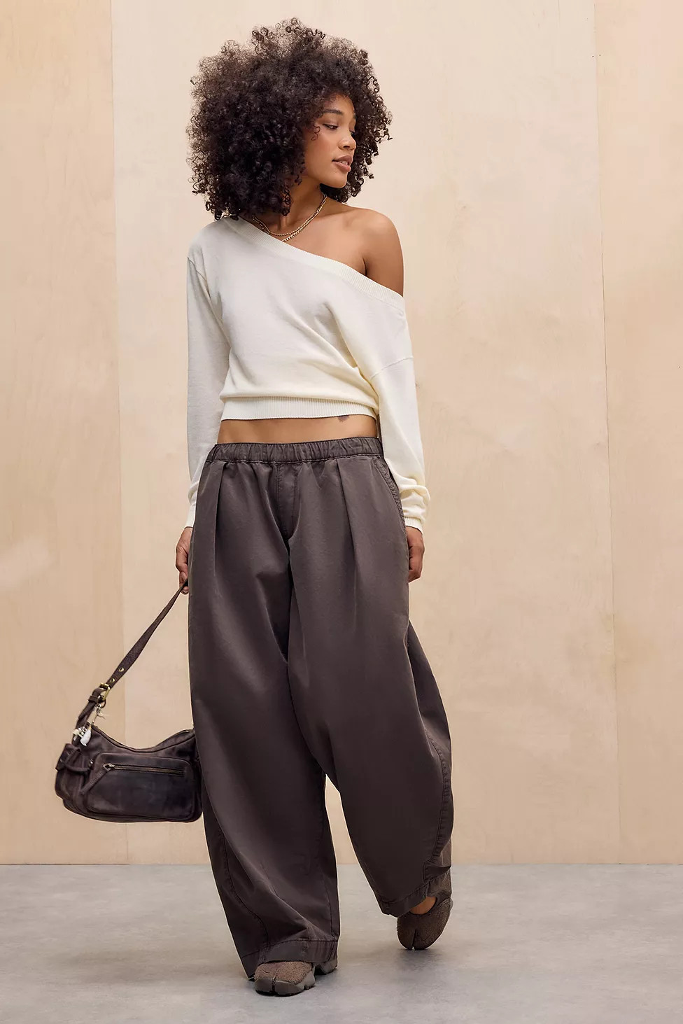 UO Cameryn Off-Shoulder Batwing Knit Jumper | Urban Outfitters UK