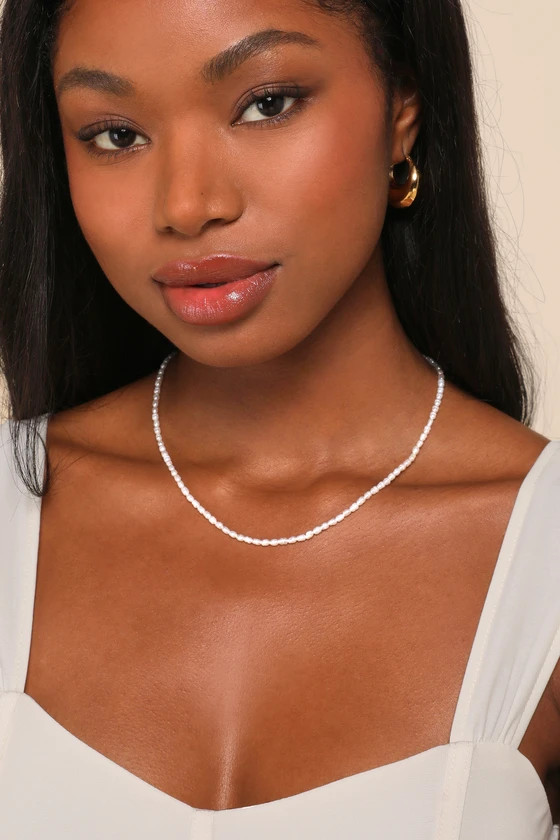 Las Olas 18KT White Micro Pearl Necklace | Lulus