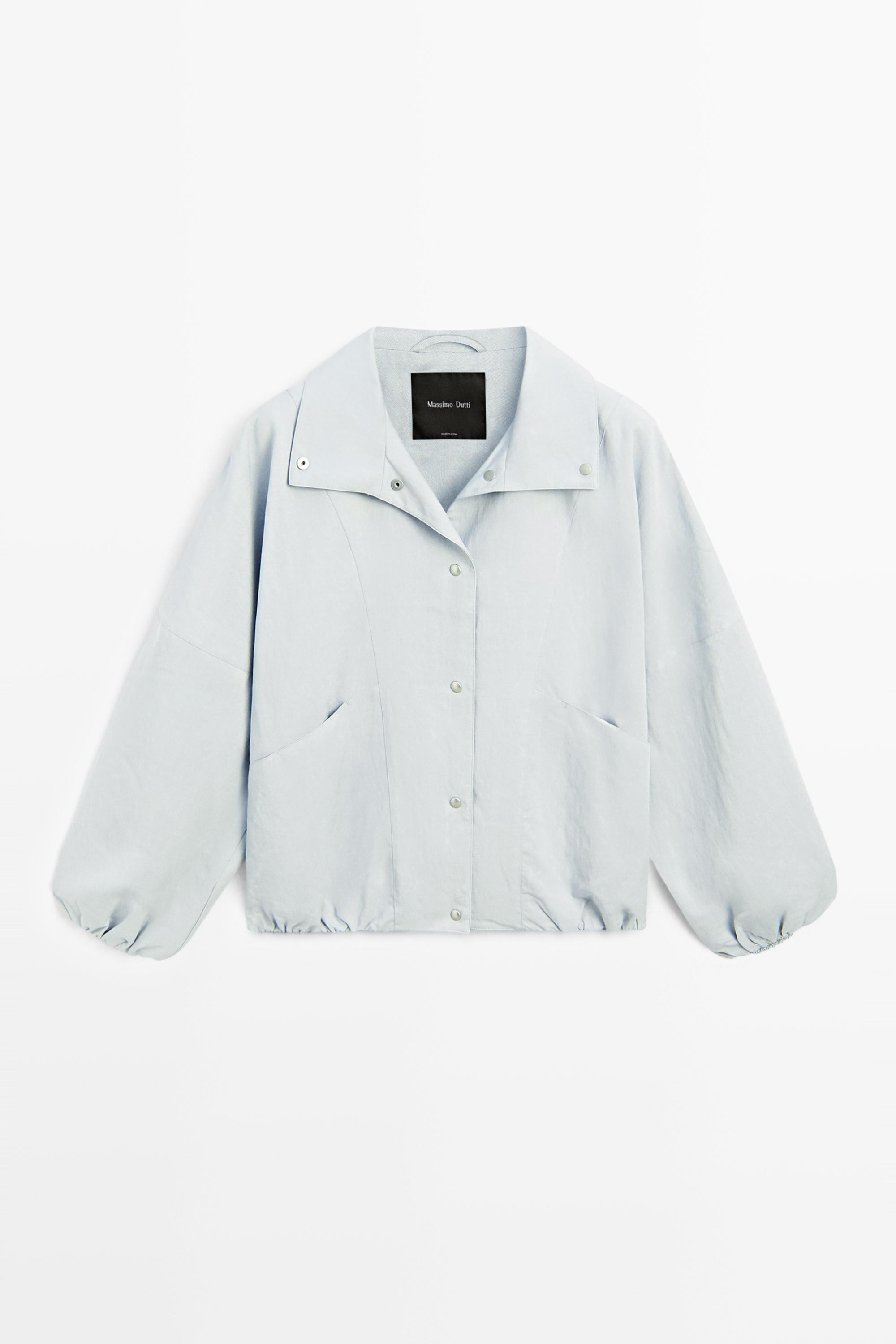 Bomberjacke mit Stehkragen und Taschen \u00b7 Hellblau \u00b7 M\u00e4ntel Und Jacken | Massimo Du... | Massimo Dutti DE