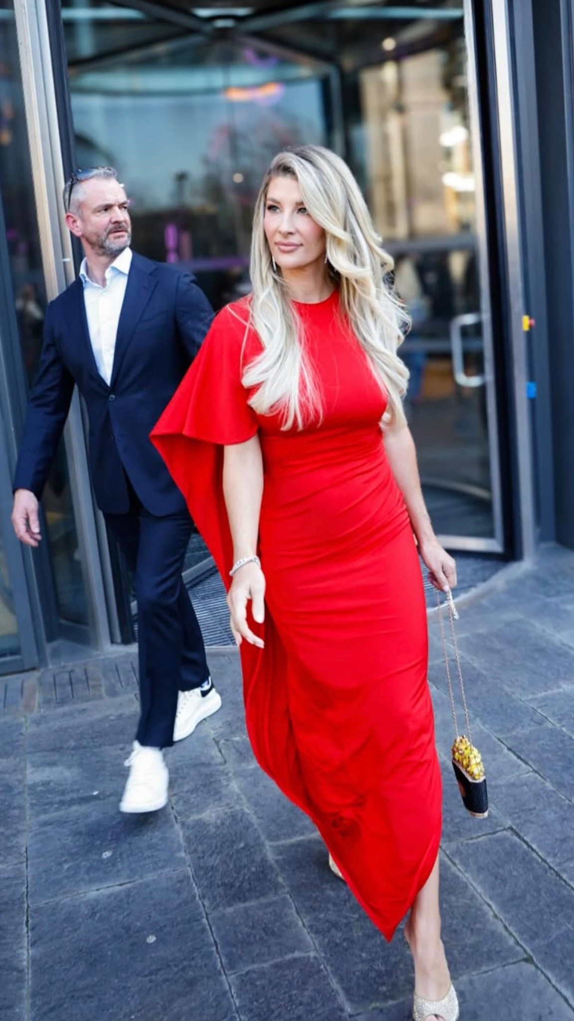 Lady in red 💋♥️♥️

Red dress 
Paris fashion week 
Paris dress 
Red event dress 
Black tie event 

#LTKParties #LTKStyleTip #LTKTravel