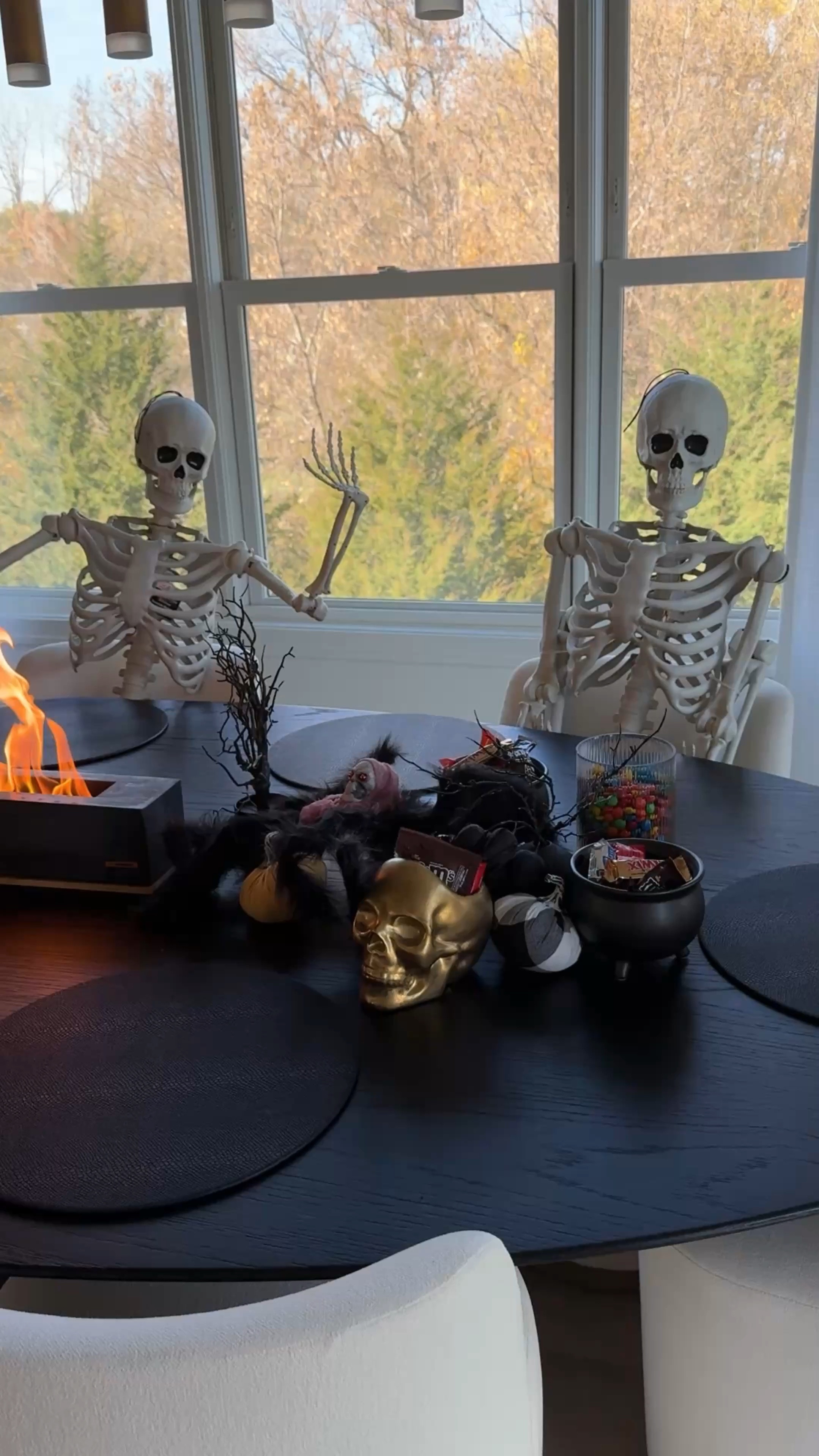 Halloween table decor! 💀🎃👻

#LTKSeasonal #LTKHalloween #LTKHome