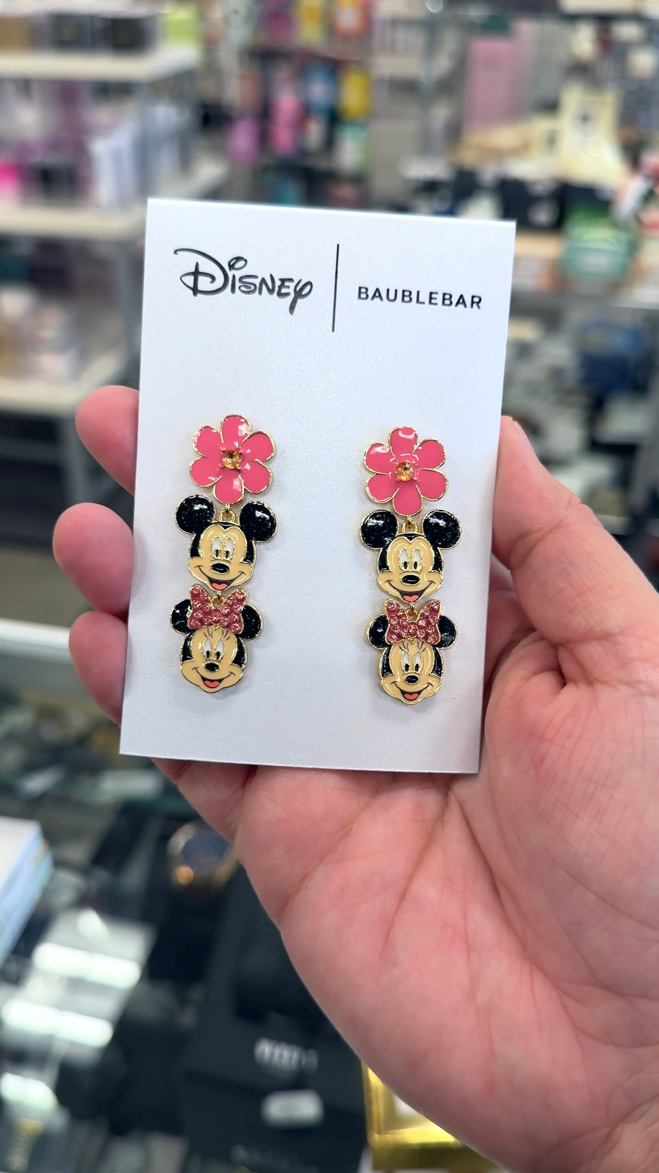 A closer look at new Disney Baublebar 



#LTKSpringSale #LTKFindsUnder50 #LTKBeauty