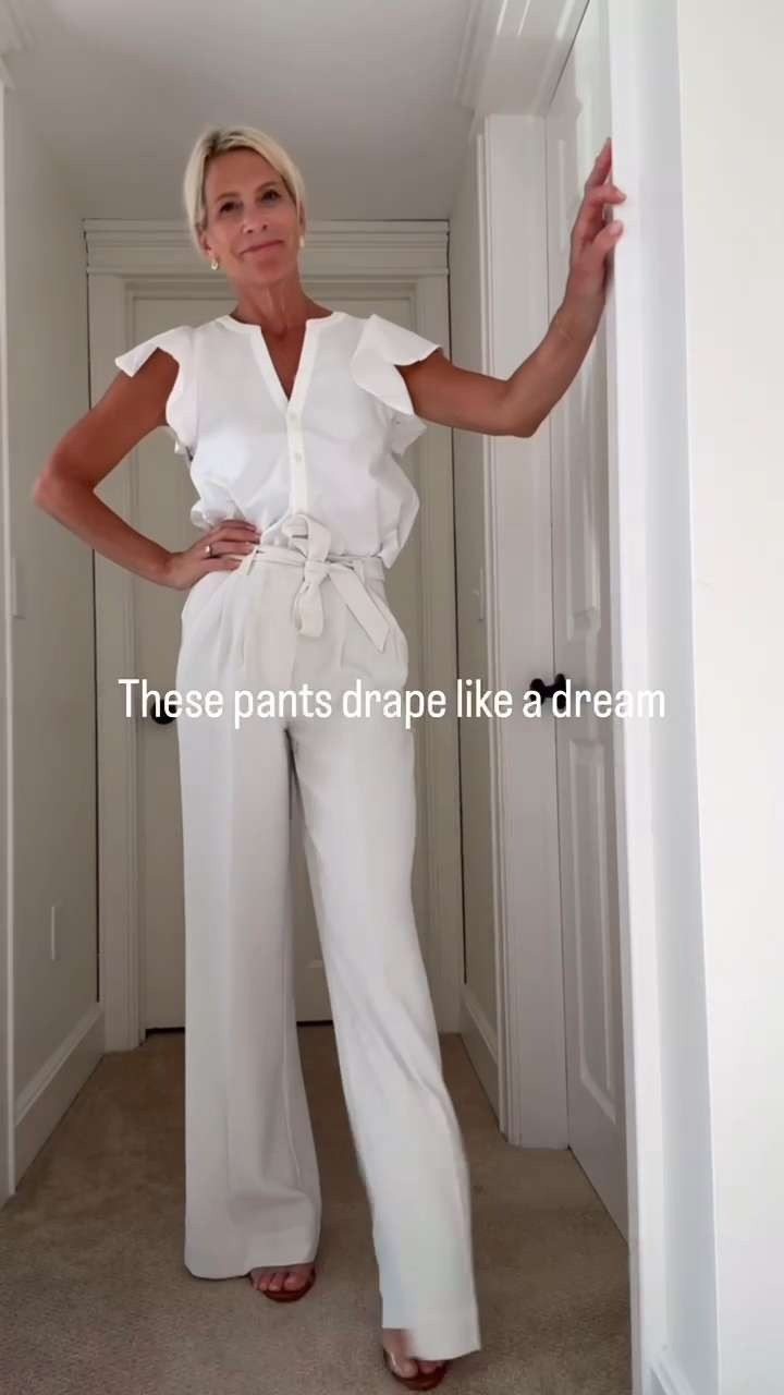 Holy guacamole... I can't stop thinking about this Brochu Walker haul. Swanky sweatpants, flattering denim, elevated button-downs, lightweight dresses, and timeless separates for travel, work, everyday outfits, and summer style. @brochuwalker  

 #LTKgrwm #LTKootd
