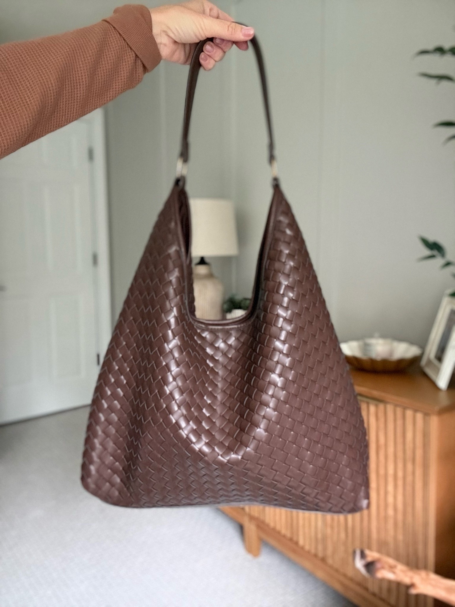 This @Walmart bag has completely taken over my rotation 🤍 The woven detail makes it look so much more expensive than it is, and it's roomy enough to be a total everyday workhorse. Deals are LIVE now 10/5-10/11, so don't wait on this one! #WalmartPartner