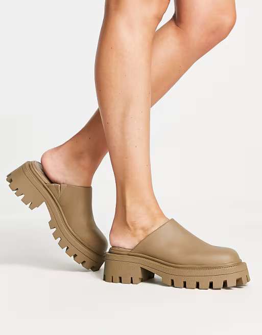 ASOS DESIGN Marvin chunky flat mules in khaki | ASOS (Global)