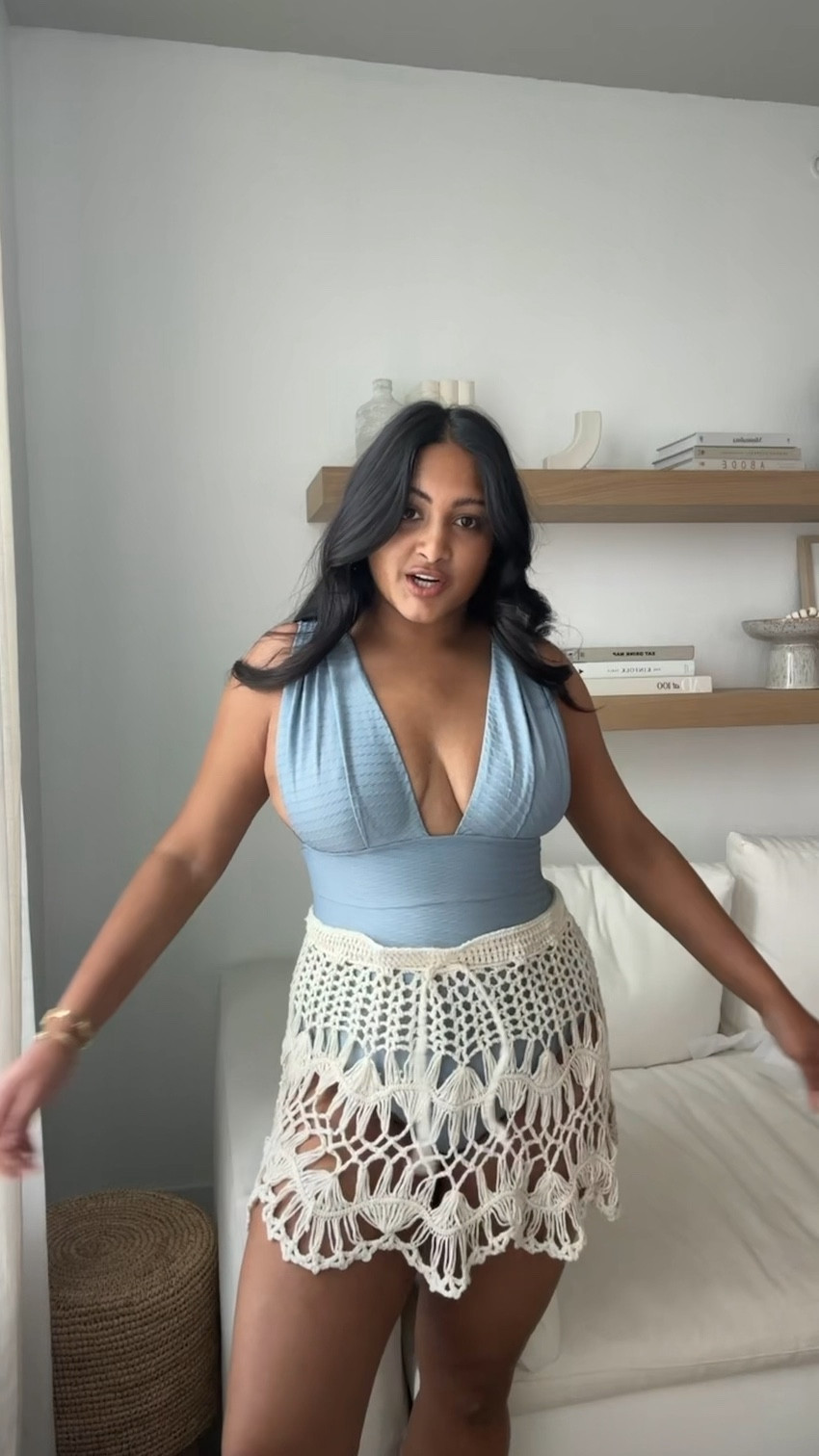 boat day outfit🤍🧜‍♀️🌊

#LTKSeasonal #LTKswim #LTKcurves