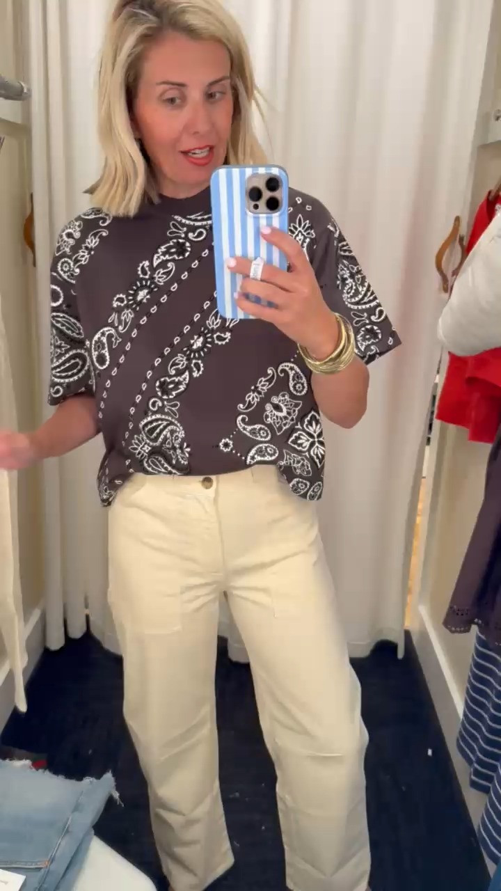 #LTKxMadewell 20% off sitewide! I am obsessed with these barrel jeans, sized down to a 25. I love the bandana print tee too, wearing xs. Can mix and match these pieces SO many ways! 

 #LTKxMadewell #LTKootd #LTKSaleAlert