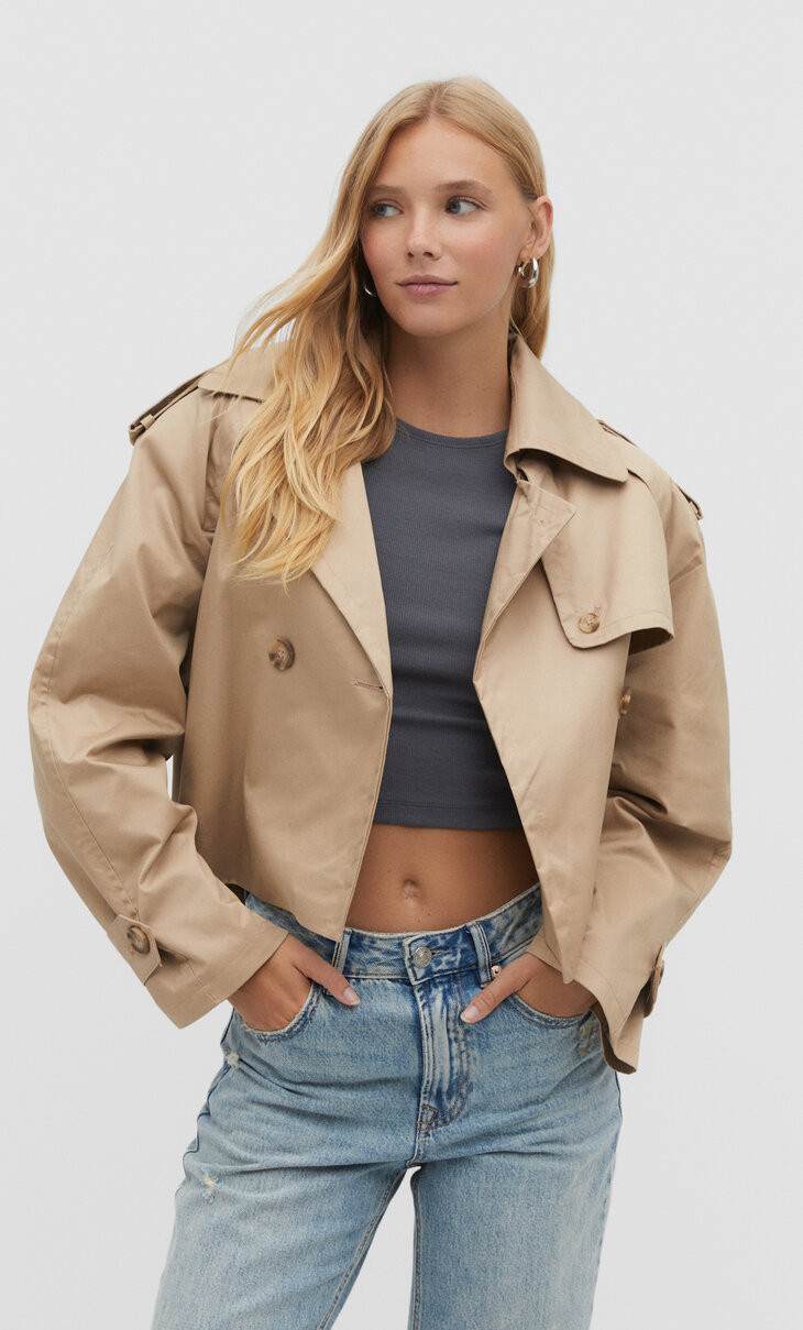 Short oversized trench coat with shoulder pads - Women's fashion | Stradivarius United Kingdom | Stradivarius (UK)