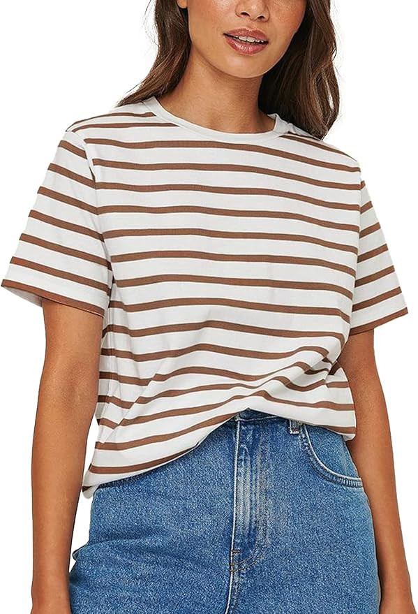 PEHMEA Women's Striped Print t Shirt Short Sleeve Crew Neck Tee Summer Basic Tees for Vcation Red | Amazon (US)