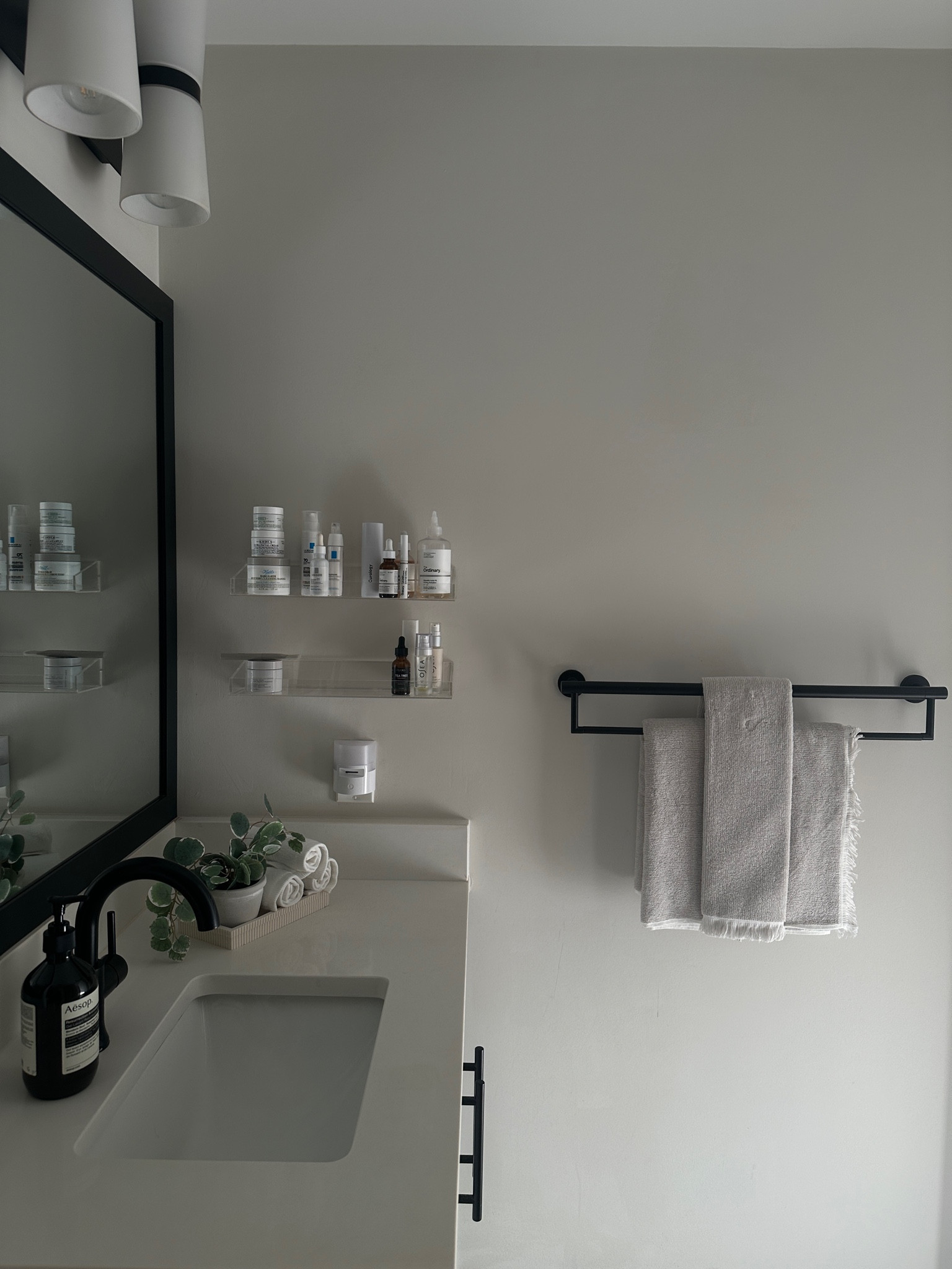 bathroom. 

#LTKfindsunder50 #LTKhome