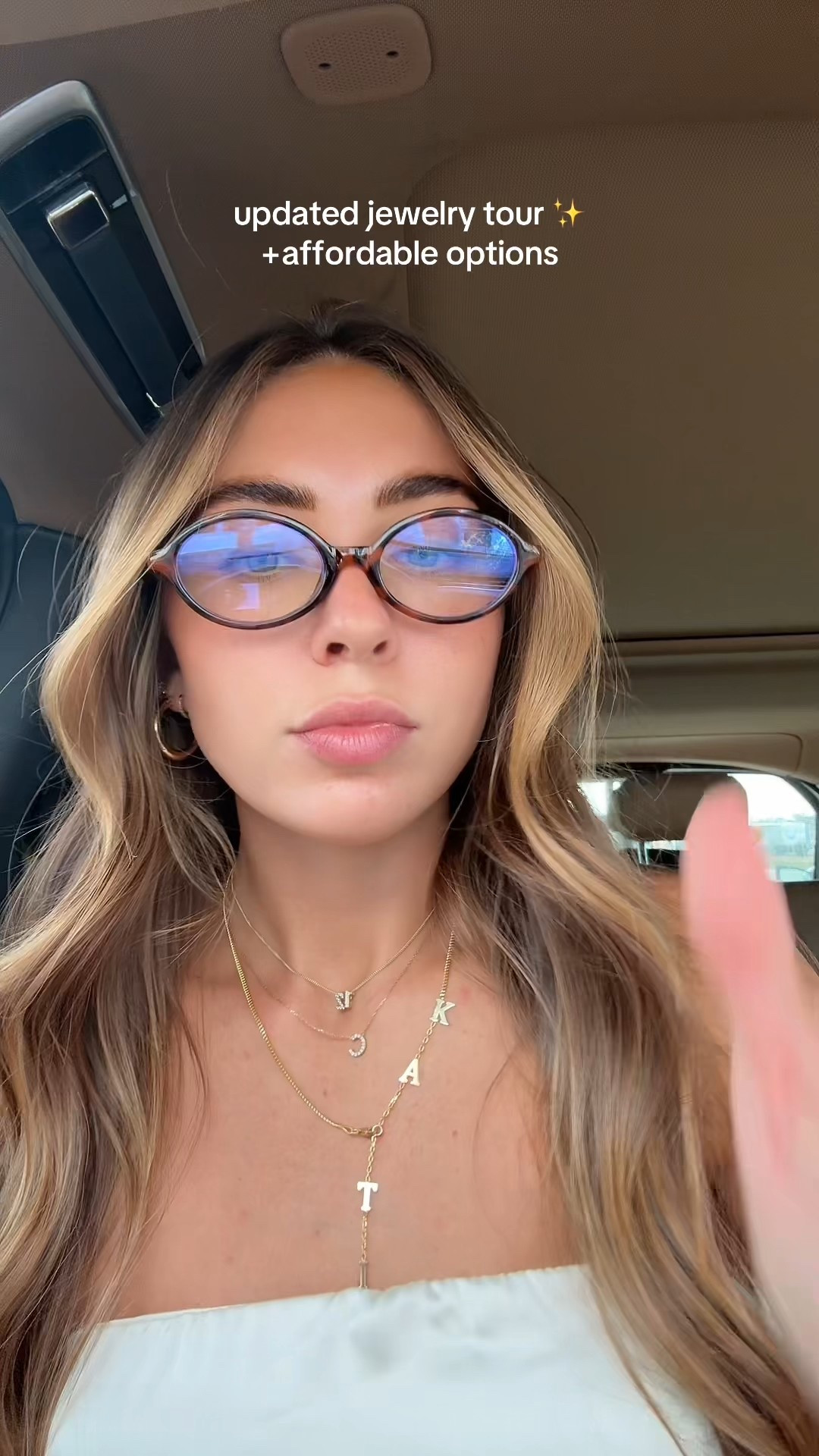 We love a little jewelry tour !! ✨✨

#LTKBeauty #LTKFindsUnder100