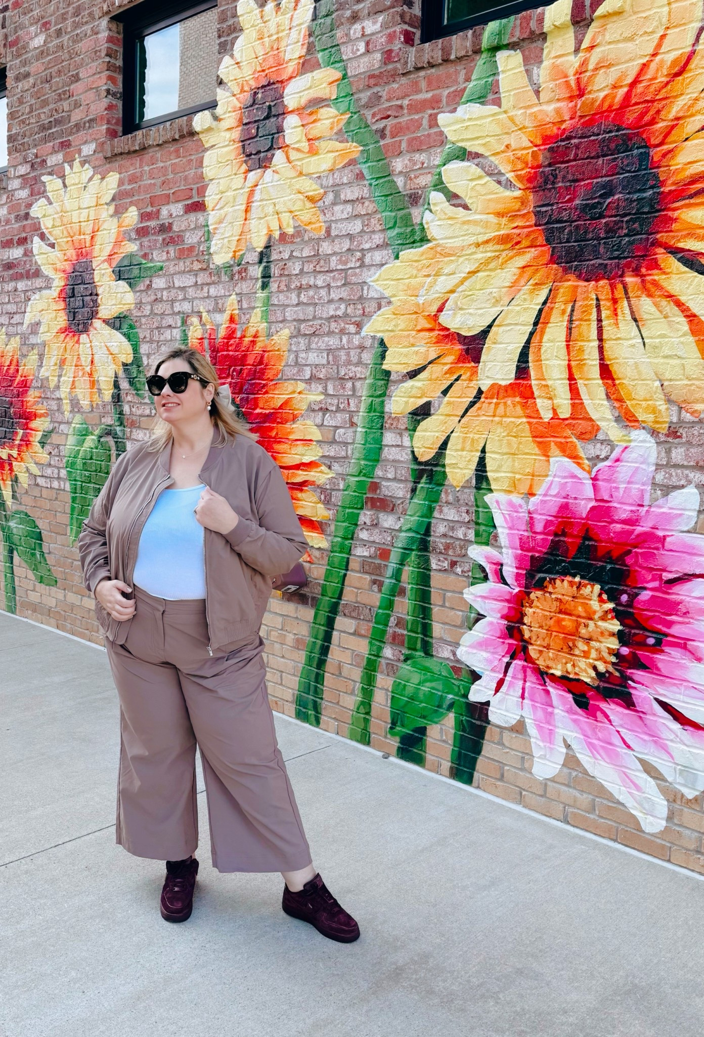 Winding down the last days of pregnancy and continuing to be in my athleisure era.  

#LTKPlusSize #LTKActive #LTKBump