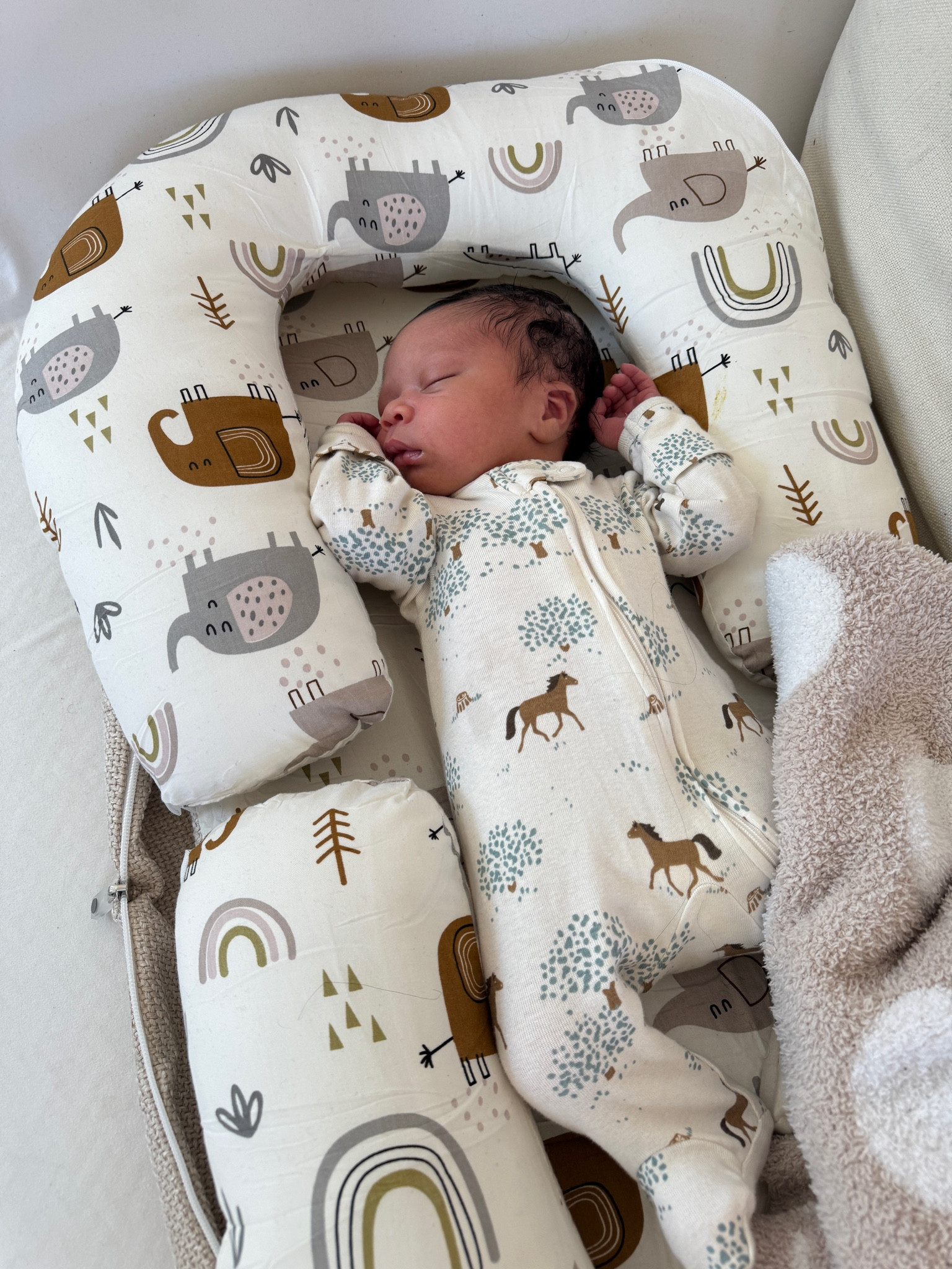 This baby longer is too cute and great to travel with !

#LTKBump #LTKBaby #LTKTravel