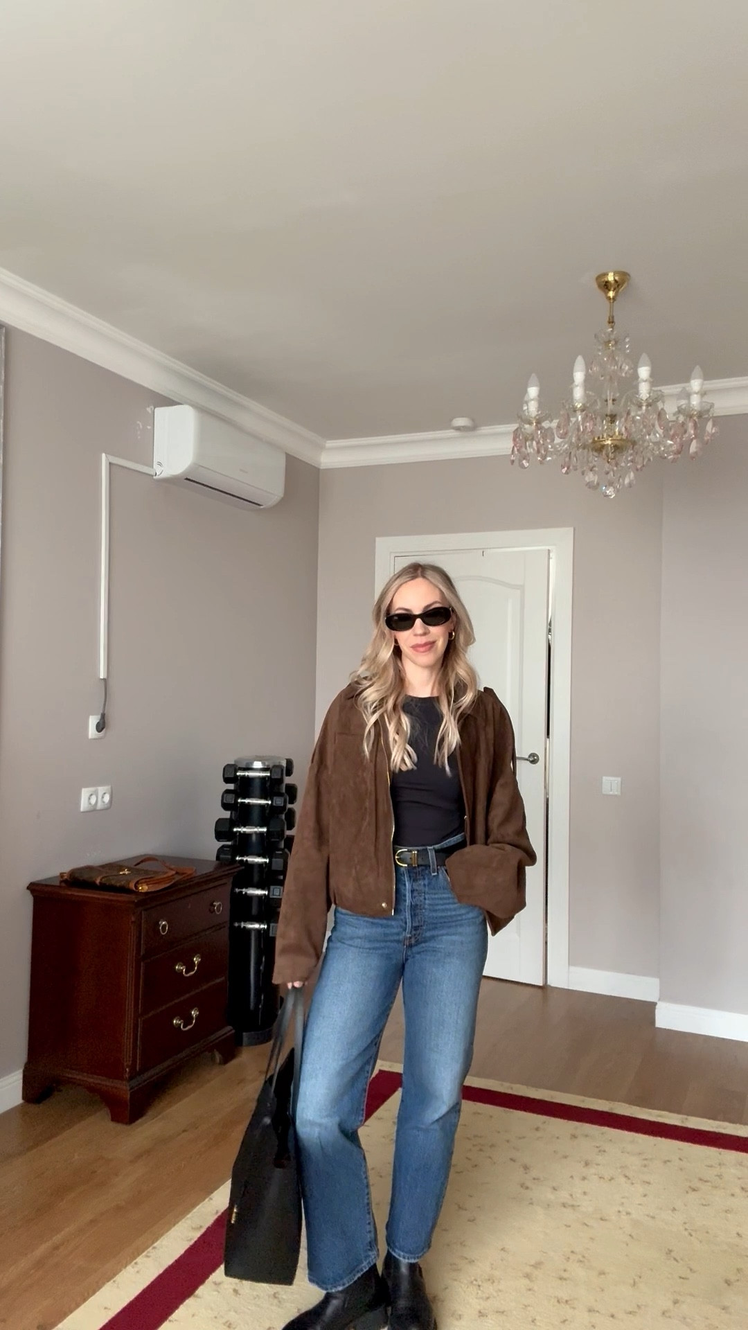 Spring outfit, @Zara faux suede bomber jacket, @Levi's ankle jeans (on sale 30% off), YSL tote bag

#LTKOver40 #LTKSaleAlert #LTKSeasonal